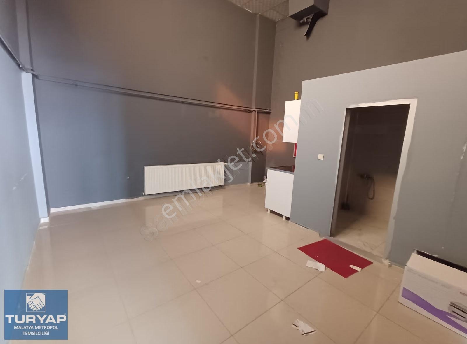 Turyap Metropol'den Güngör Caddesinde 65 M² Kiralık Dükkan - Görsel 3