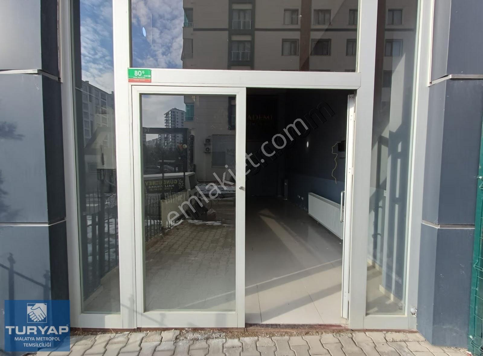 Turyap Metropol'den Güngör Caddesinde 65 M² Kiralık Dükkan - Görsel 2