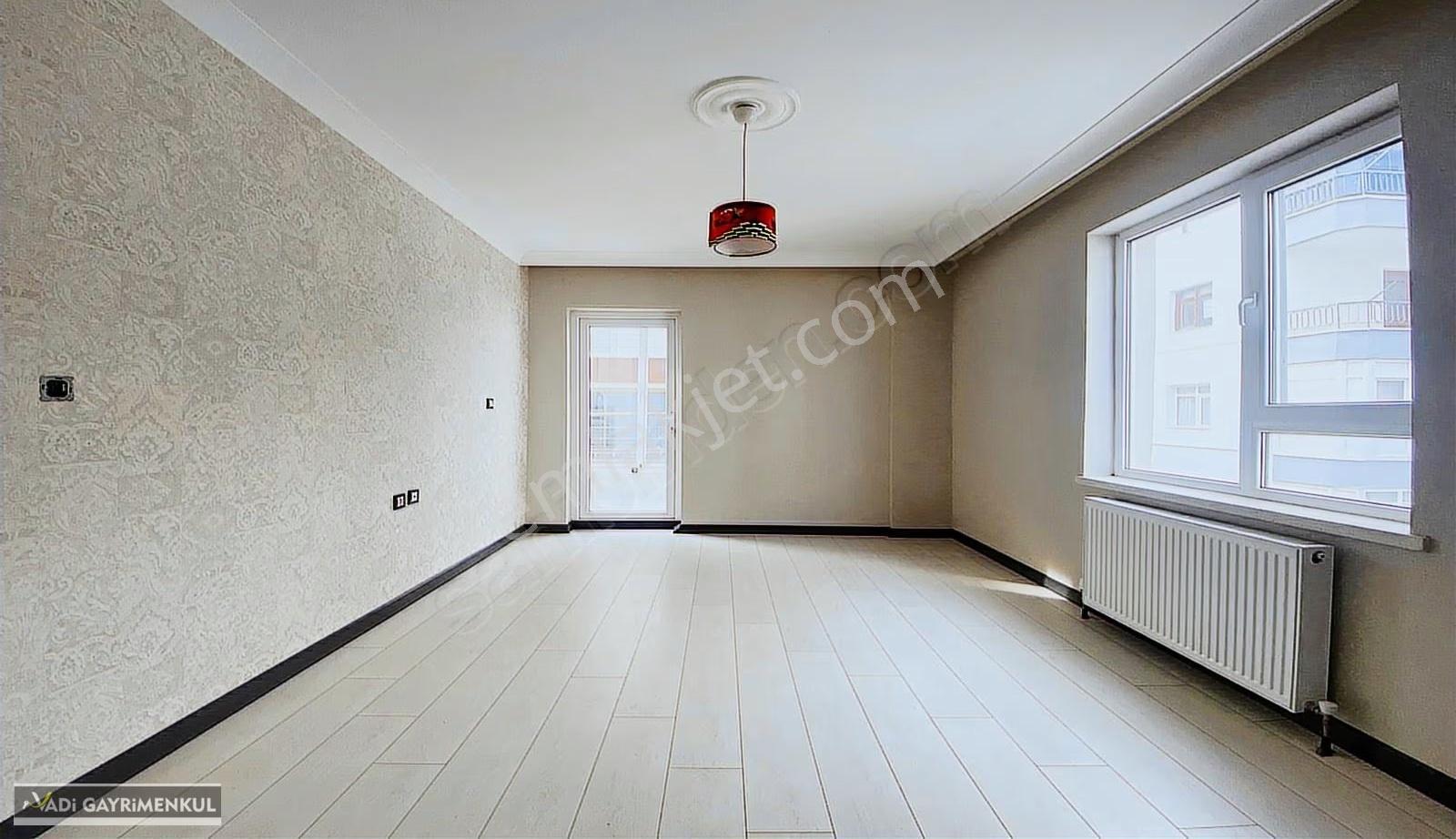 Vadi'den Karakaya'da-geniş Mutfak-teras Balkon-e.banyo-ferah-4+1 - Görsel 12