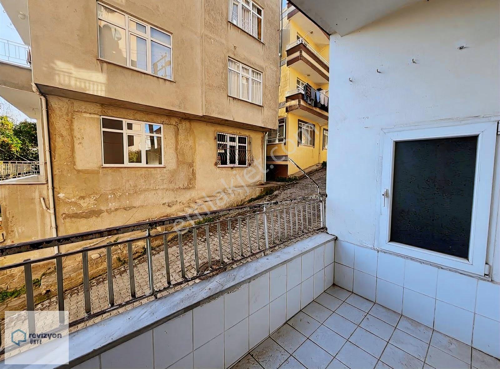 Revizyon'dan Meydana 1 Adım 3+1 Kiralık Doğalgazlı - Görsel 4