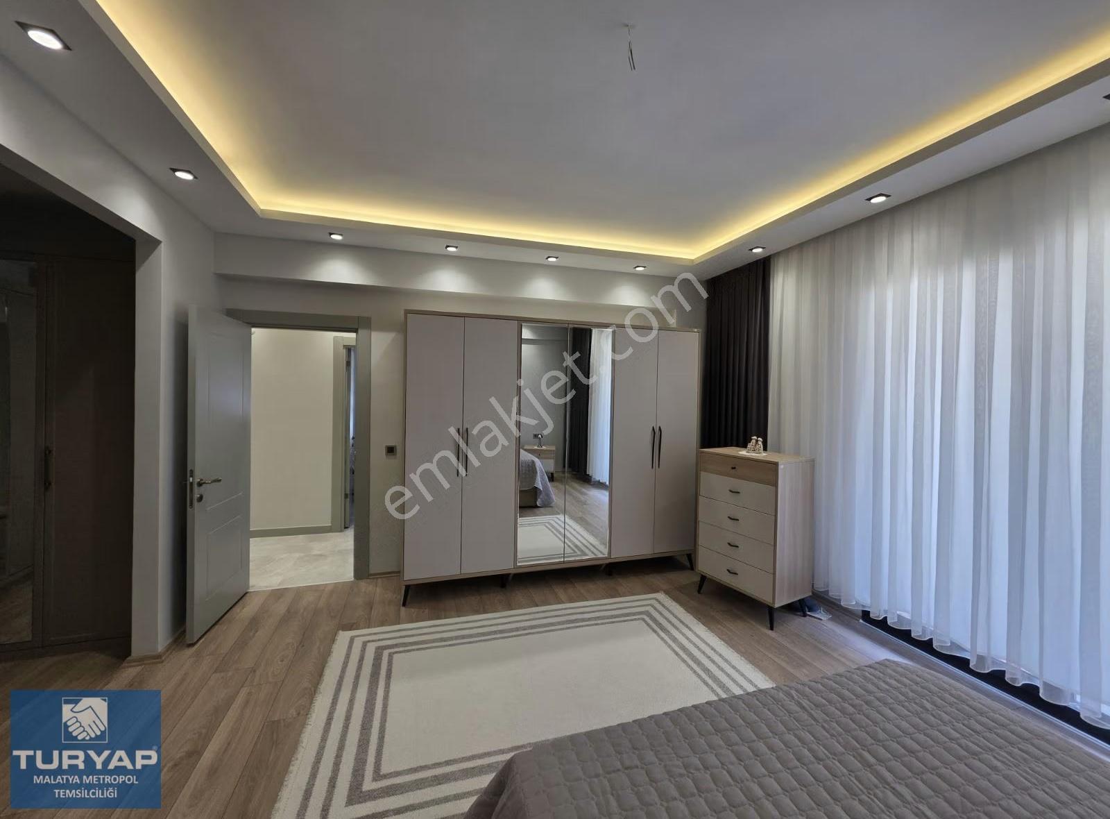 Turyap Metropolden Tecde Kanal Üstünde Satılık 5+1 Premium Villa - Görsel 7