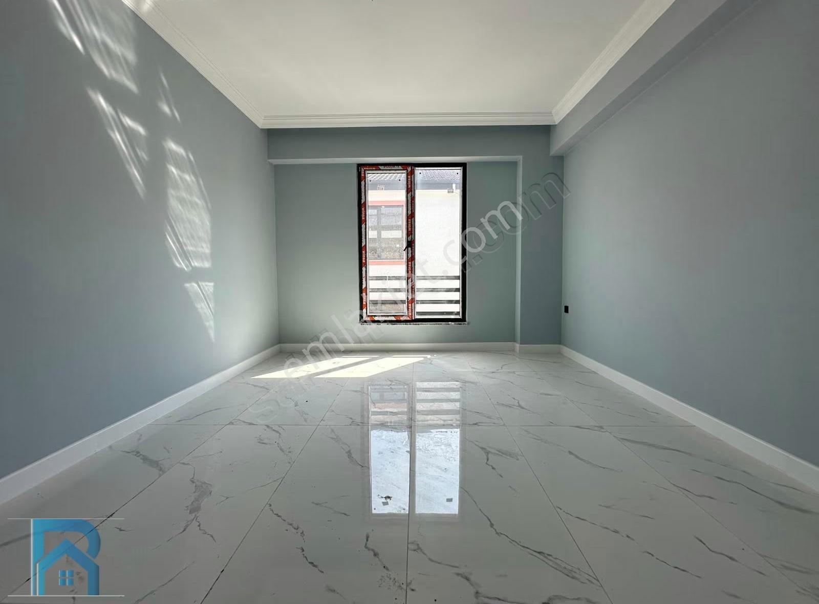 Karasu İlçe Merkezi Ve Denize Yakın Sıfır Mutfak Ayrı Ebev.banyo - Görsel 27