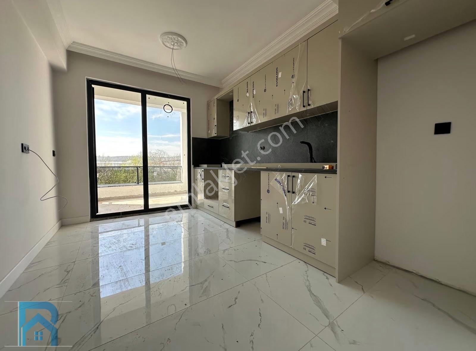 Karasu İlçe Merkezi Ve Denize Yakın Sıfır Mutfak Ayrı Ebev.banyo - Görsel 29
