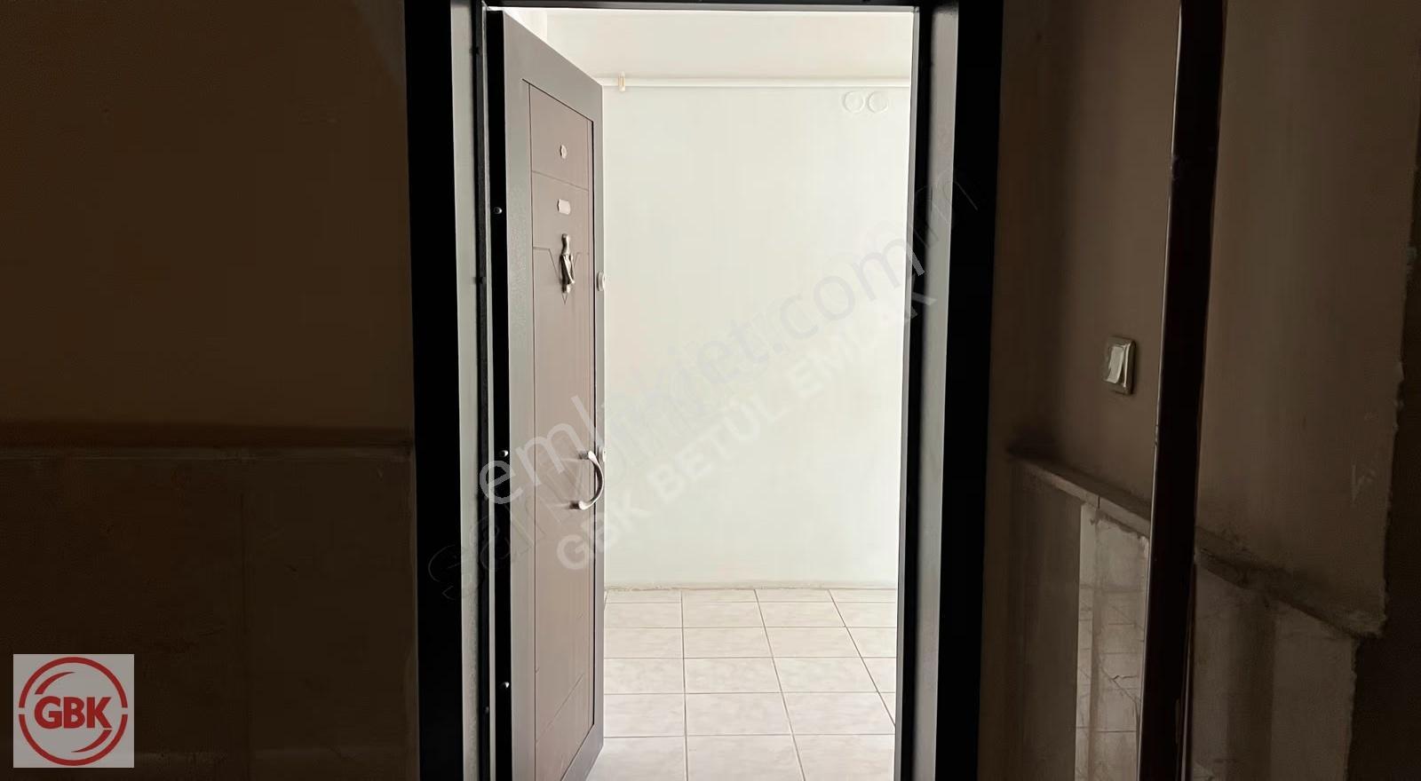 2+1 Kiralık Geniş Daire Ulaşımı Çok İyi Konumda - Görsel 18