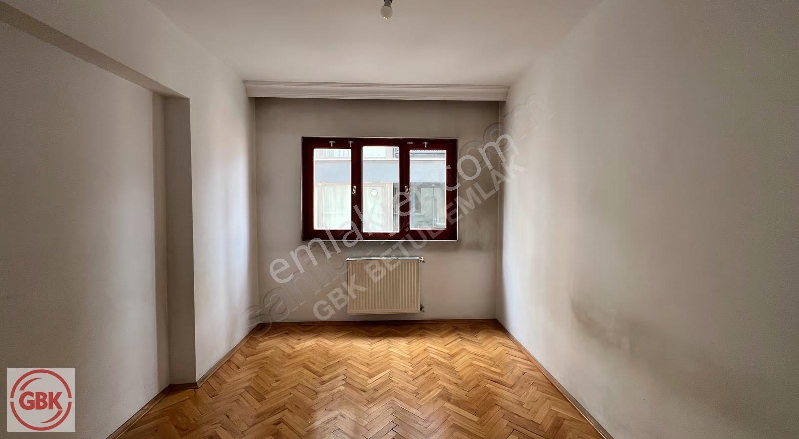 2+1 Kiralık Geniş Daire Ulaşımı Çok İyi Konumda - Görsel 7