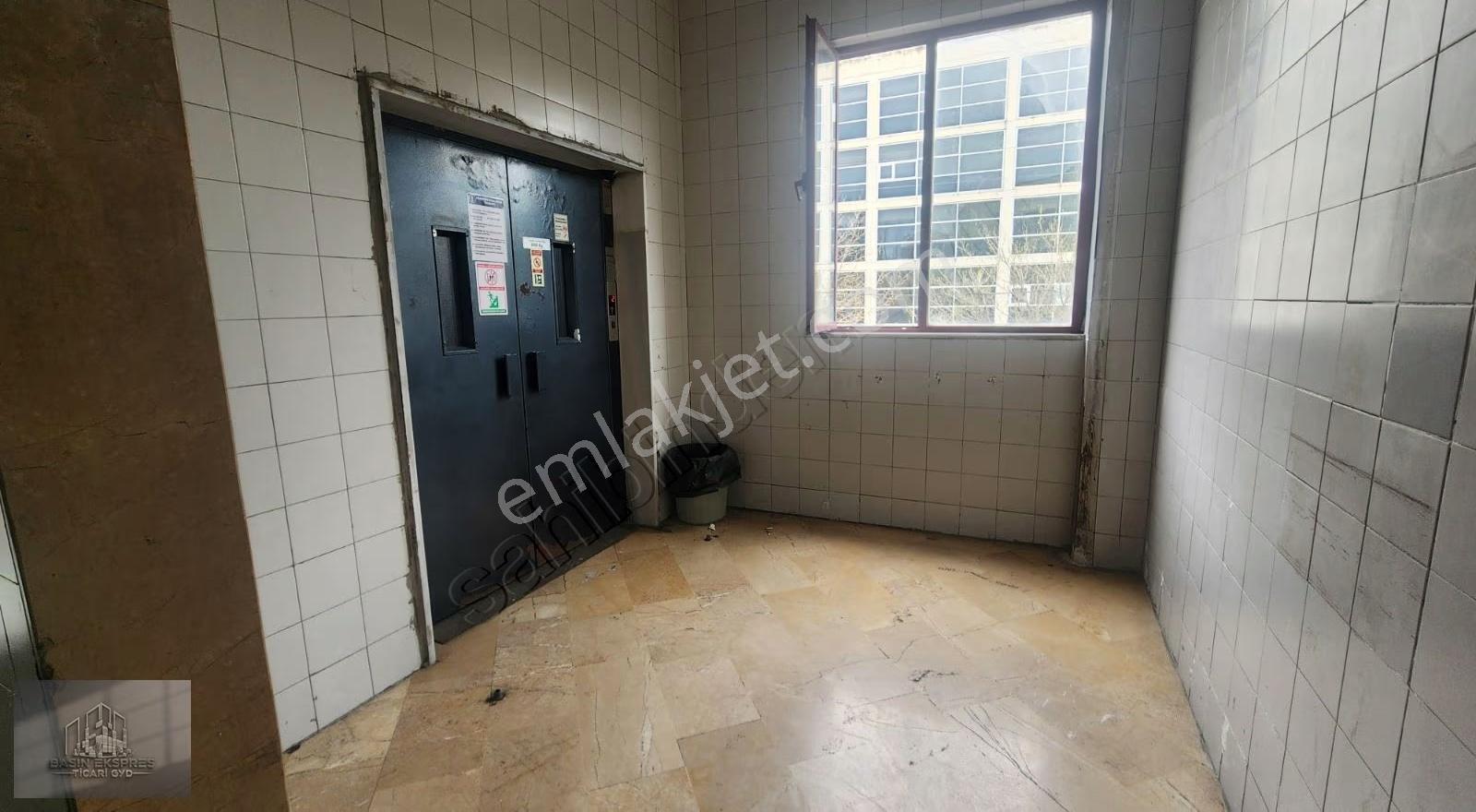 Enes Yeterden 1250 M2 İmalata Uygun İş Yeri - Görsel 24