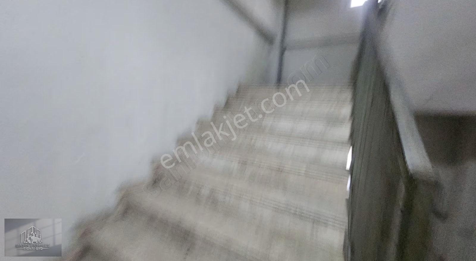Enes Yeterden Cadde Üzerinde Kısmen Müstakil Plaza - Görsel 13