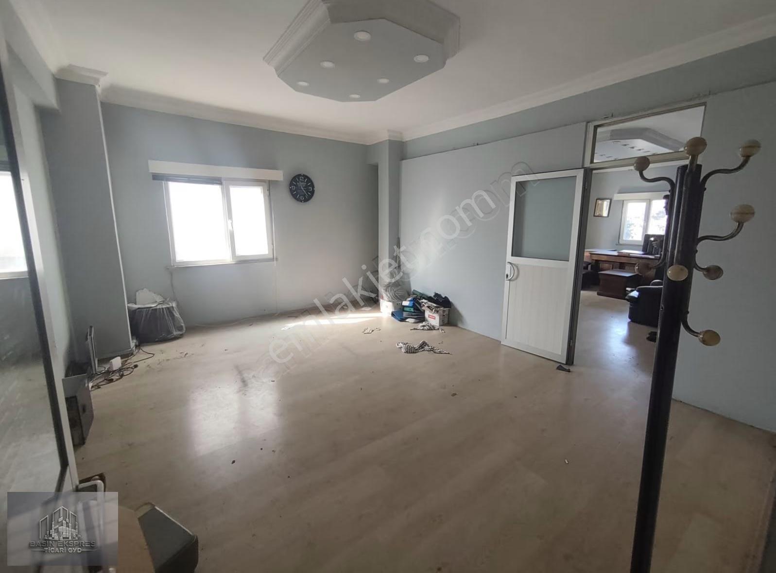 Enes Malik Toraman'dan Kirazlıda 900 M2 2 Kat Kiralık İmalathane - Görsel 29