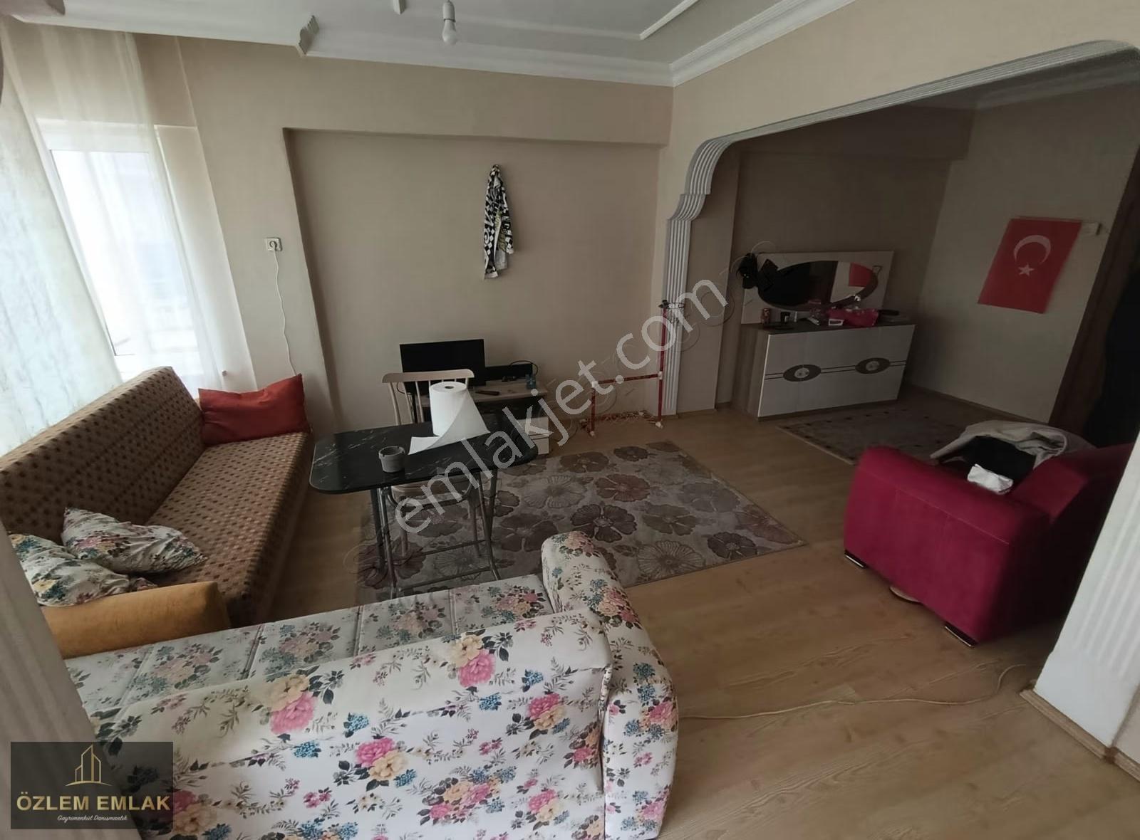Günaydın Mahallesinde 145 M² Geniş 3+1 | 3 Balkonlu Çift Cephe - Görsel 22