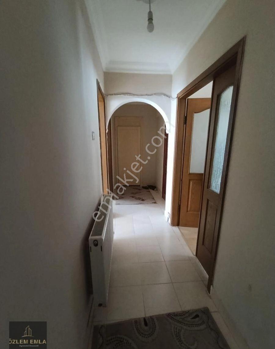 Günaydın Mahallesi’nde 145 M² Geniş 3+1 | 3 Balkonlu Çift Cephe Fırsat Daire! - Görsel 18