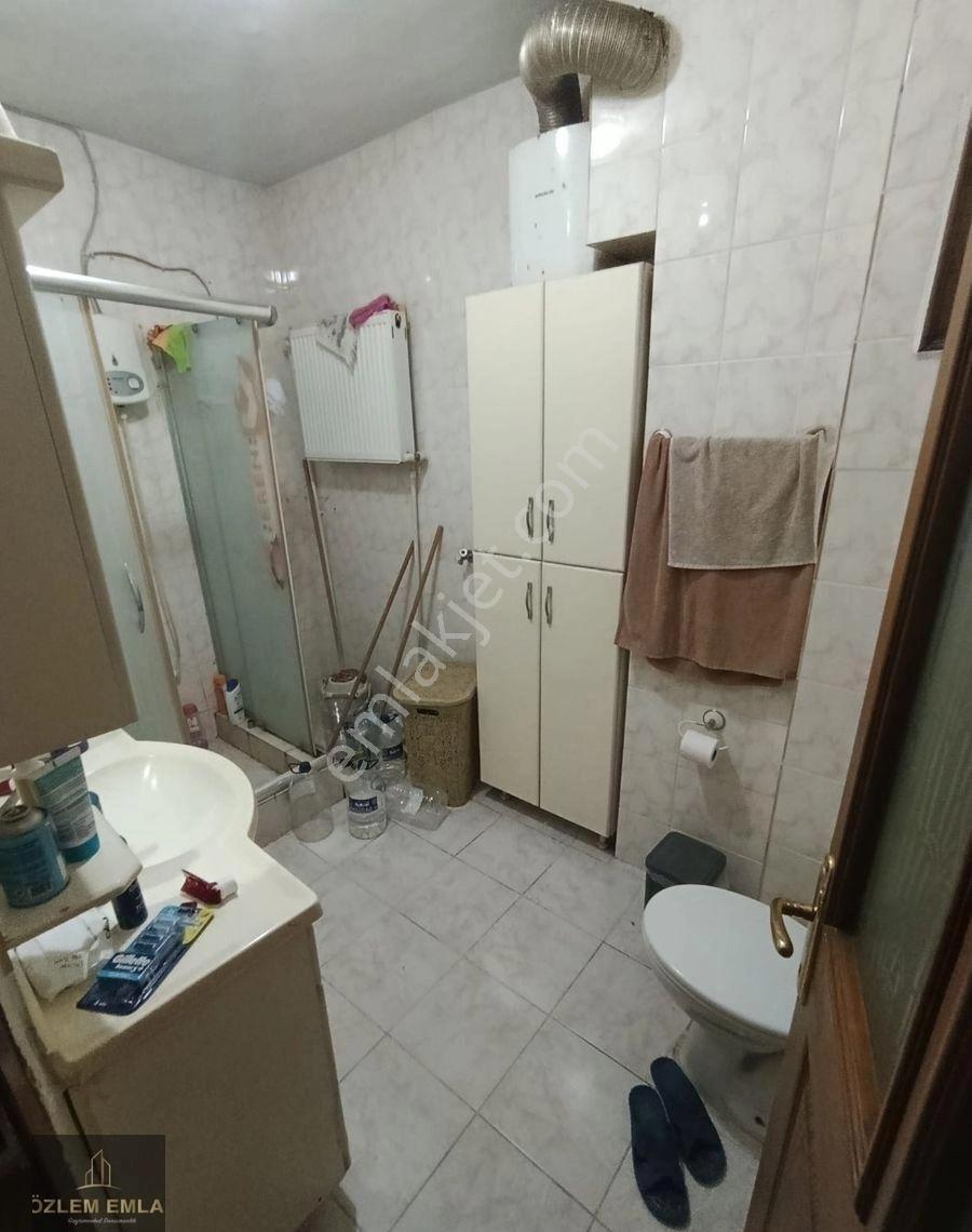Günaydın Mahallesi’nde 145 M² Geniş 3+1 | 3 Balkonlu Çift Cephe Fırsat Daire! - Görsel 2