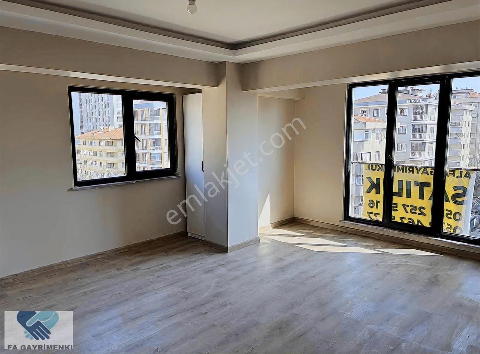 Merdivenköy'de Satılık 3+1 Dubleks Teraslı Daire - Görsel 10