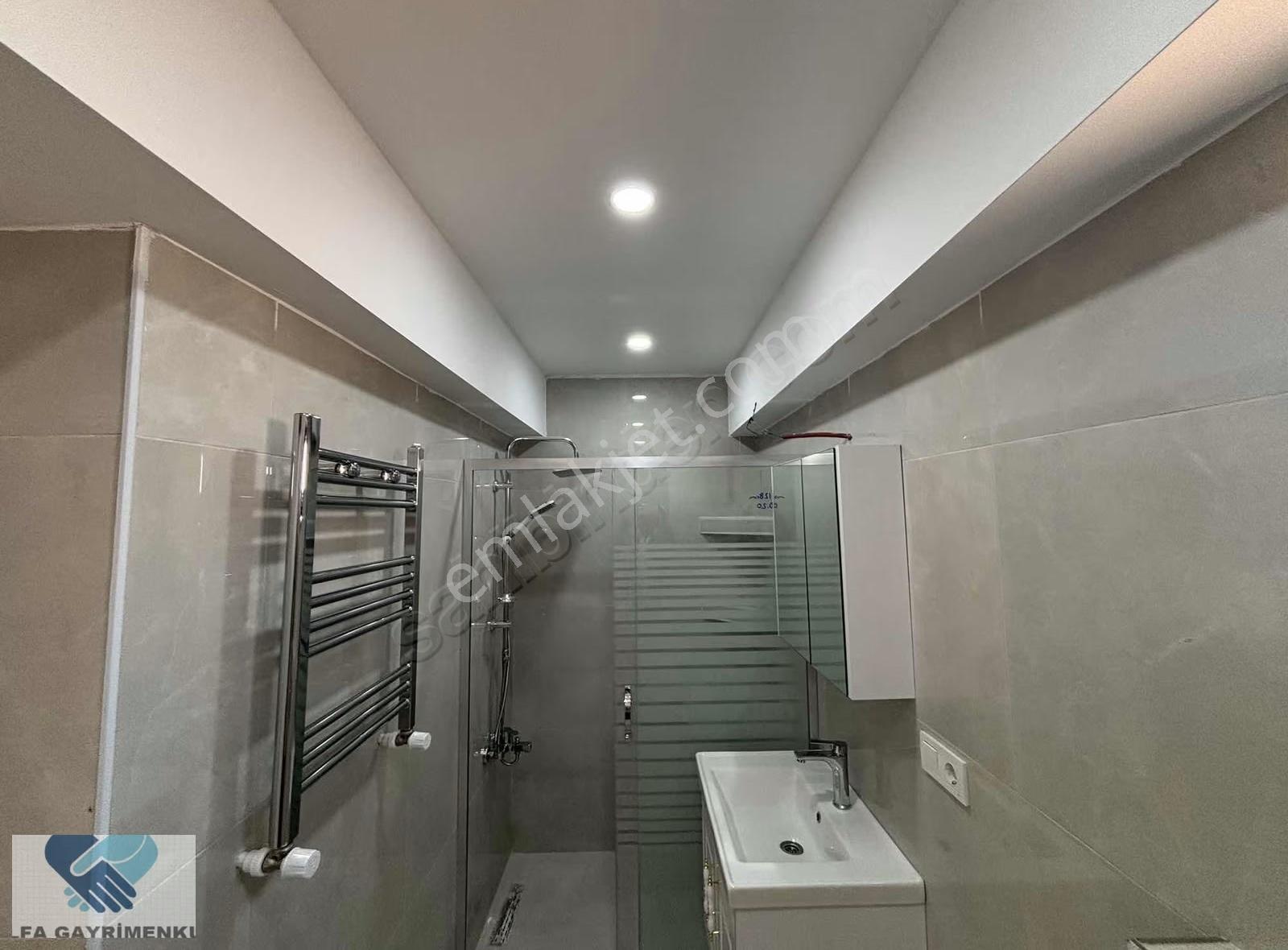 Merdivenköy'de Satılık 3+1 Dubleks Teraslı Daire - Görsel 3
