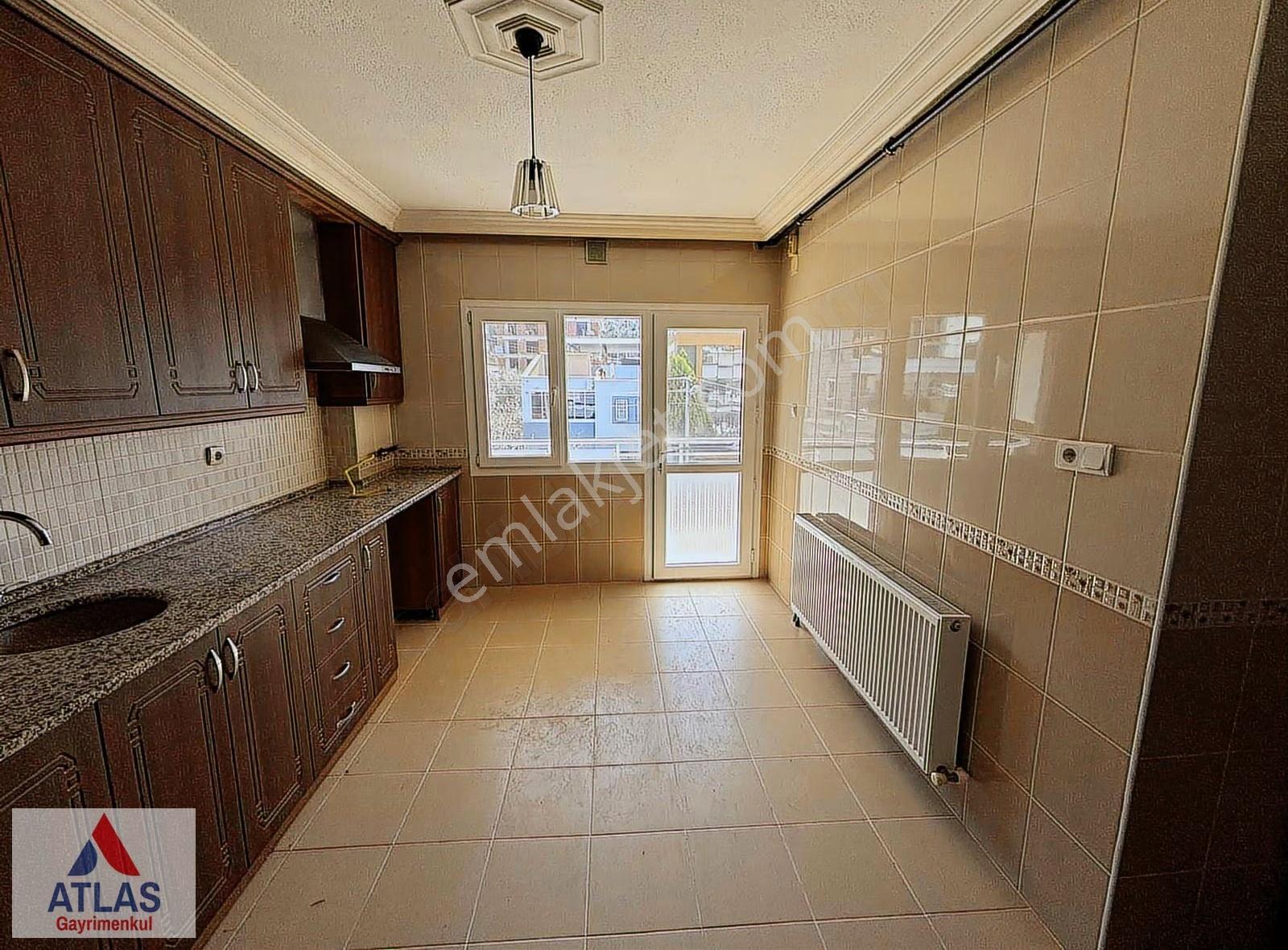 Atlastan Ergenekon Mahallesi Pazaryeri Civarı 4+1 Kiralık Daire - Görsel 15