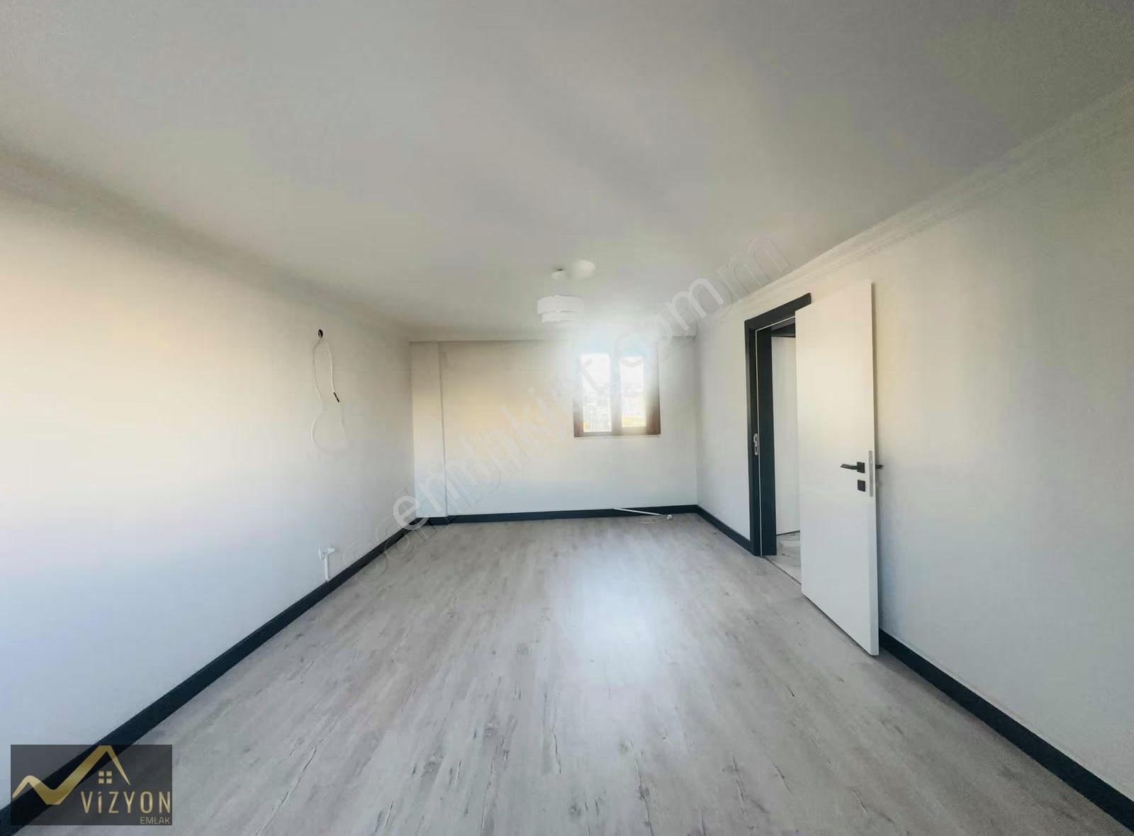 Vizyon Emlaktan Kiralık 4+1 Bahçeli 6 Adet Villa İçinde - Görsel 16