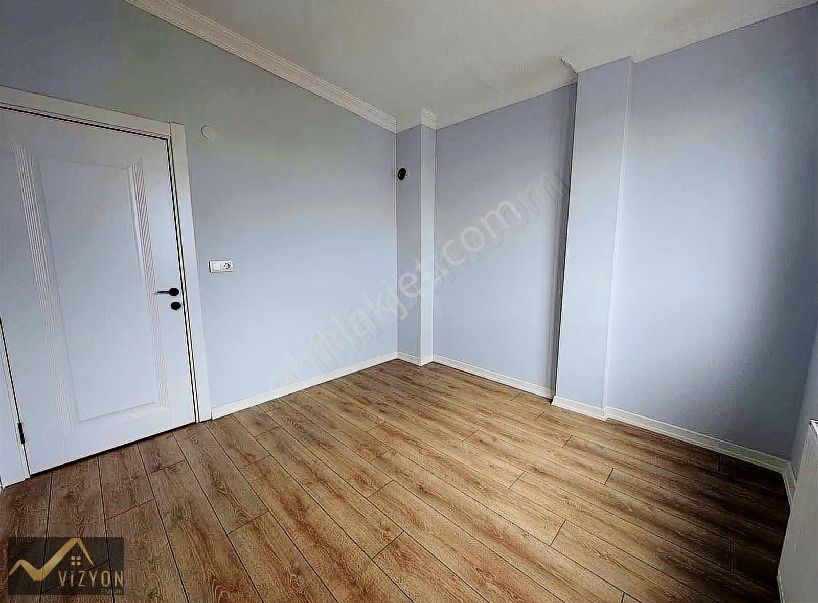 Tuzla Cadesinde Asansörlü + Kapalı Otoparklı Lüks 4+1 - Görsel 21