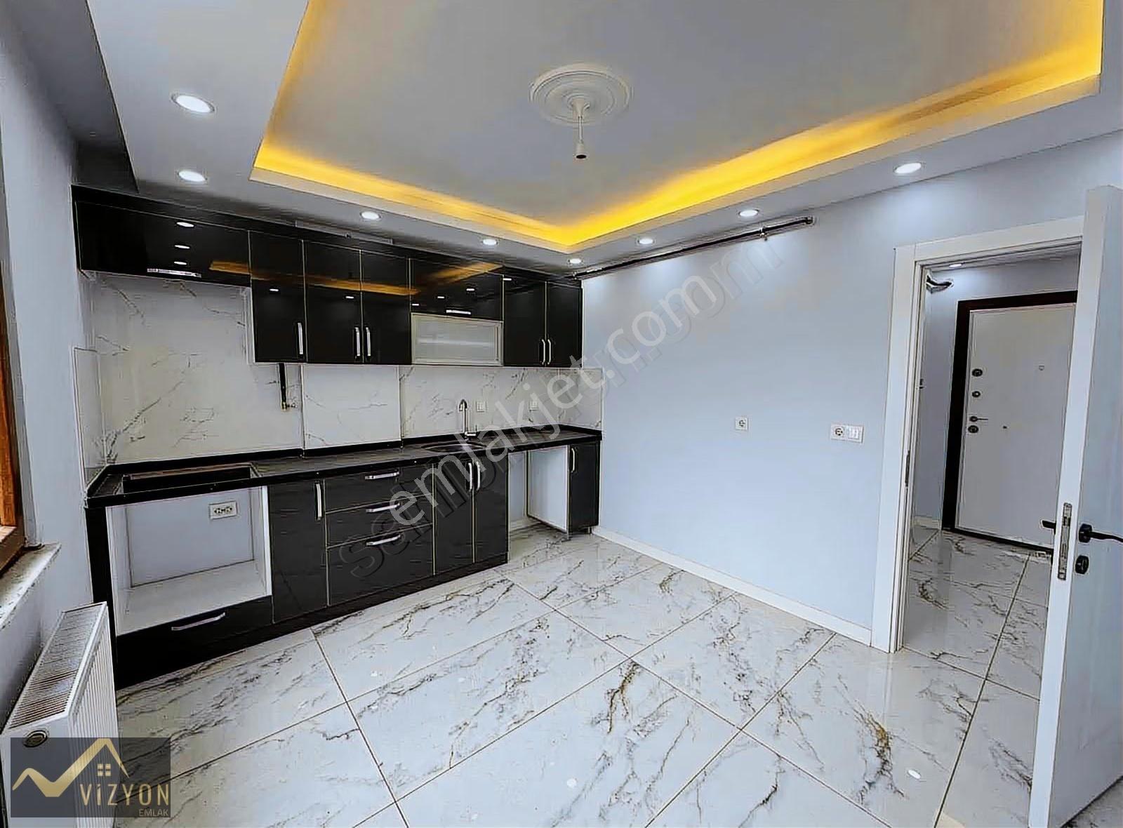 Tuzla Cadesinde Asansörlü + Kapalı Otoparklı Lüks 4+1 - Görsel 27