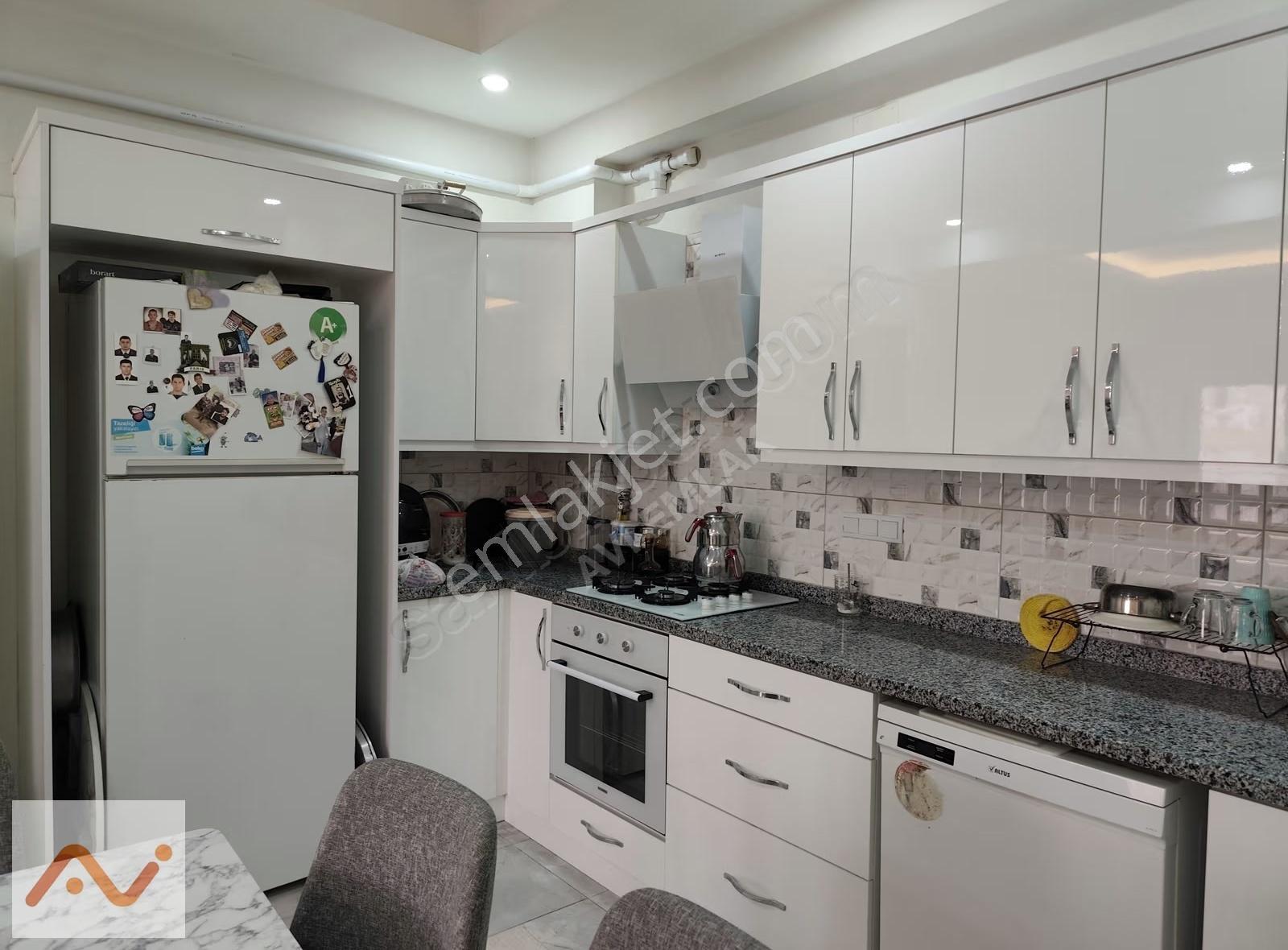 Okullar Bölgesinde Salı Pazarının Yanı Başında 2+1 Satılık Daire - Görsel 33