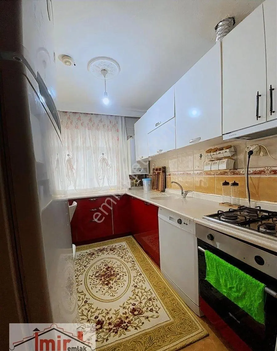 İmir Emlak Ofisinden Merkez Mah 2+1 Eşyalı Daire - Görsel 2