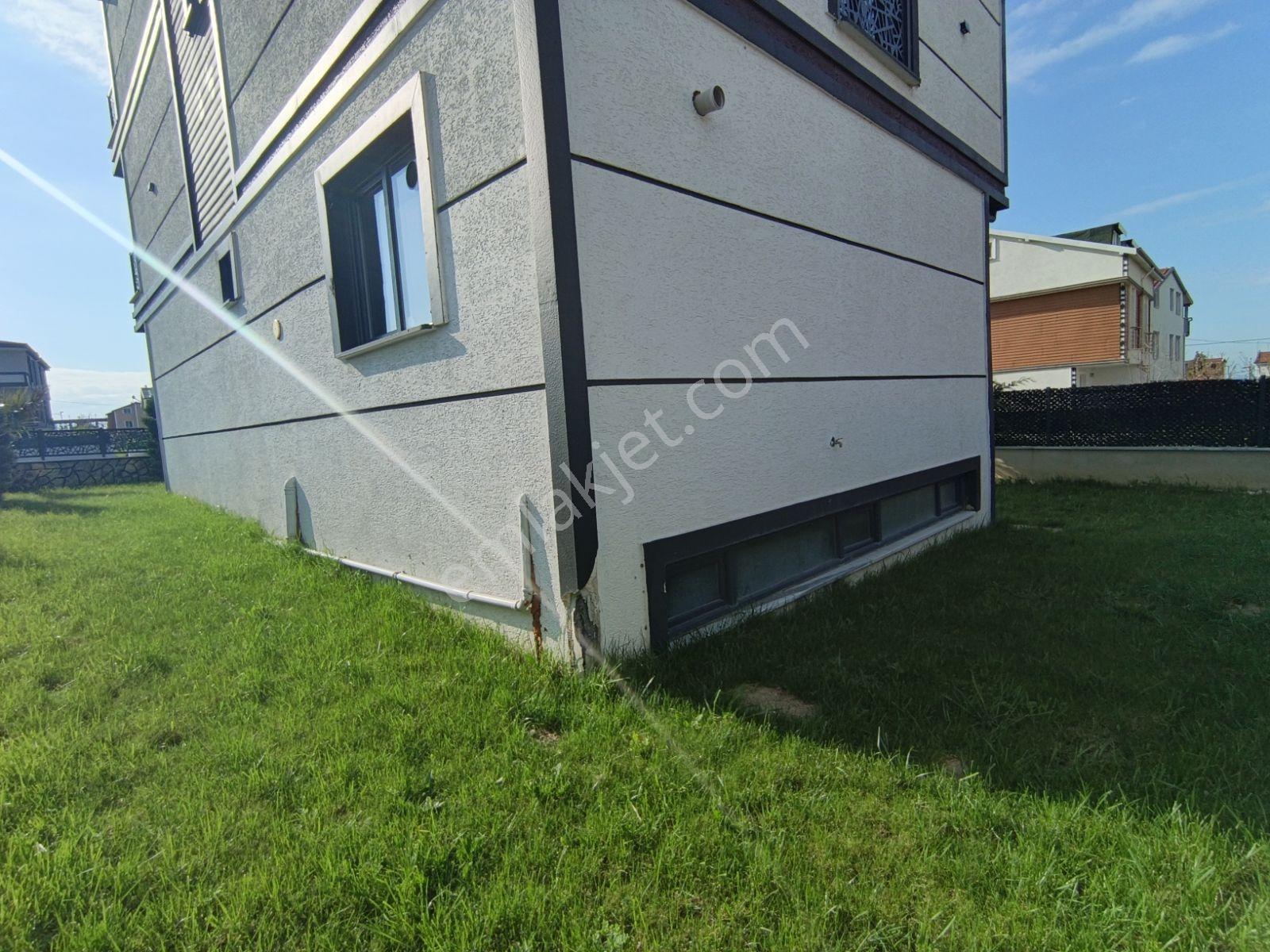 Satılık 320 M2 Arsa İçi 300 M2 Kullanımlı 6+1 Müstakil Villa - Görsel 25