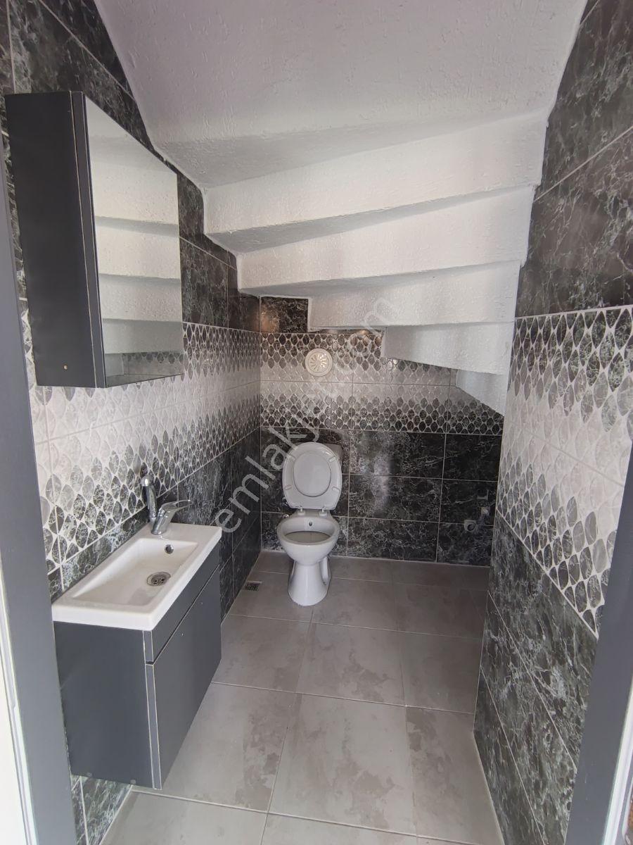 Satılık 320 M2 Arsa İçi 300 M2 Kullanımlı 6+1 Müstakil Villa - Görsel 30