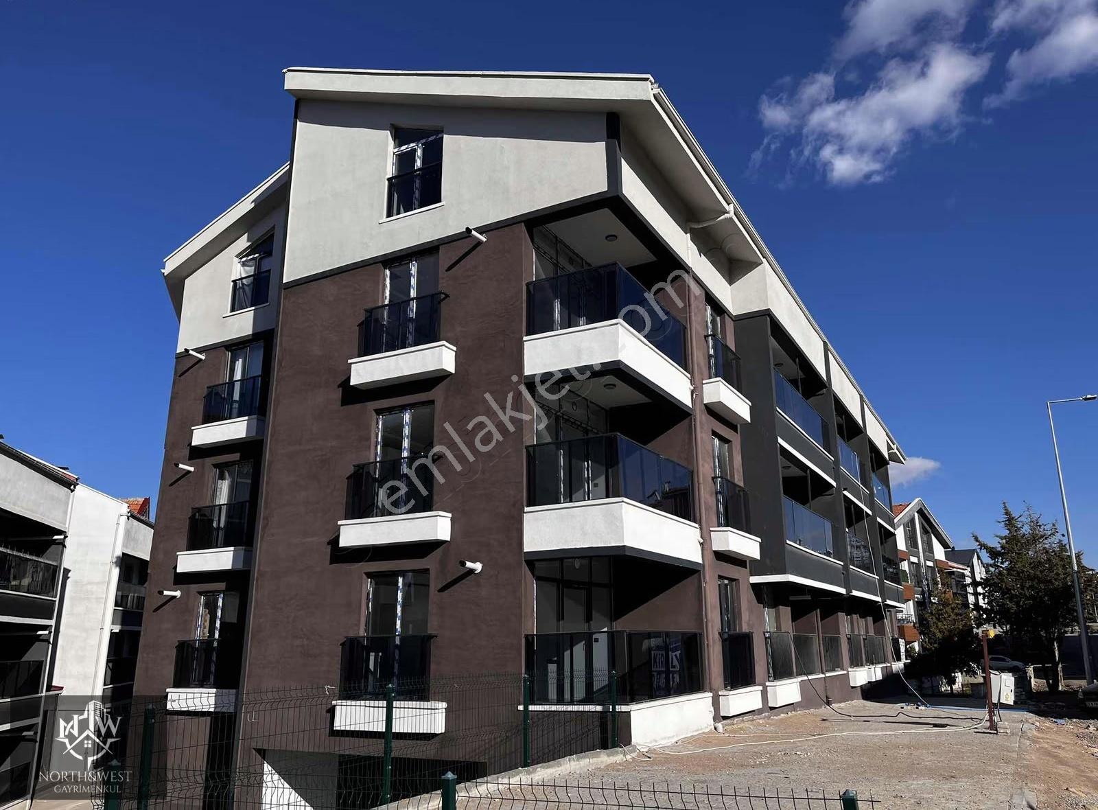 North&west Gayrimenkulden Satılık 1+1 Daire