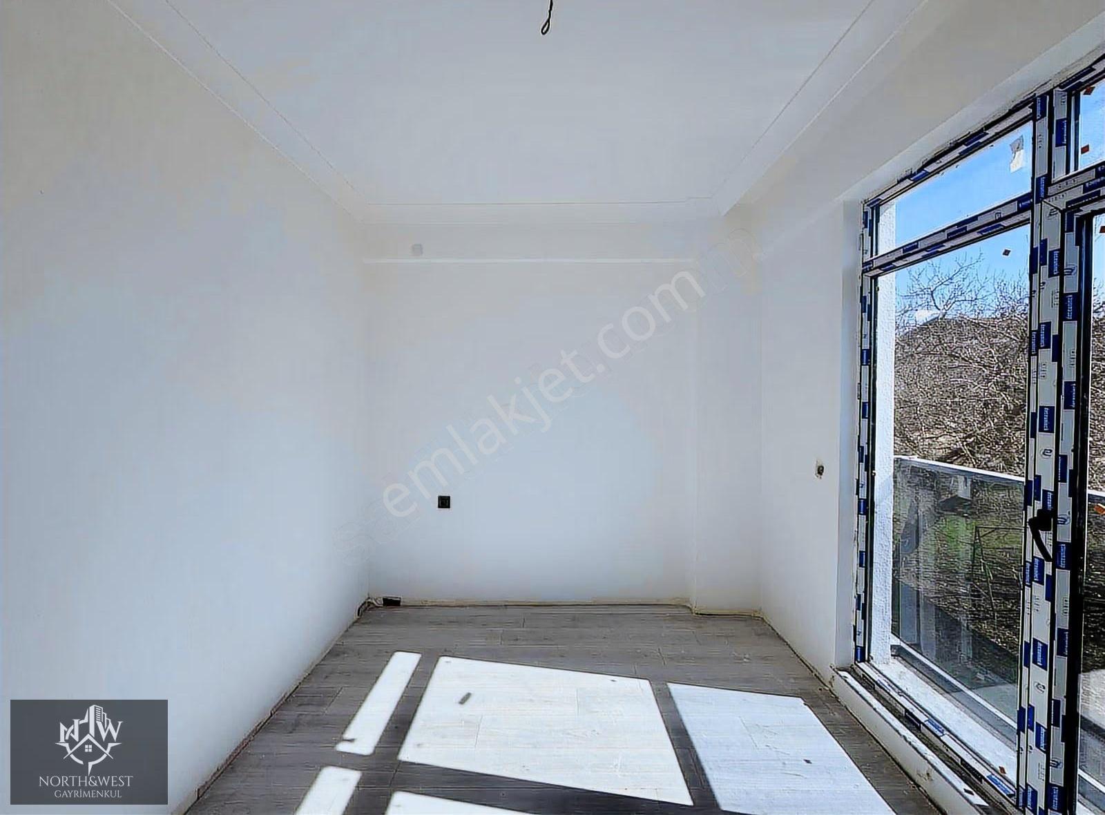 İncek'te 1.86 Kredili Bulvar Yakını Ara Kat'ta Satılık 1+1 Daire - Görsel 24