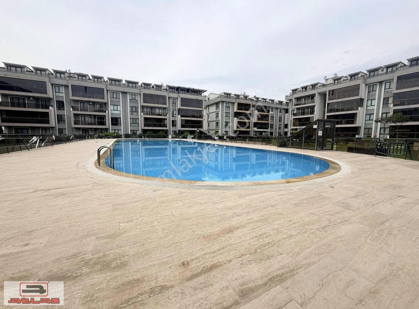 Armada 6'da Havuz Ve Cadde Cephe Full Eşyalı Satılık Lüks Daire - Görsel 16