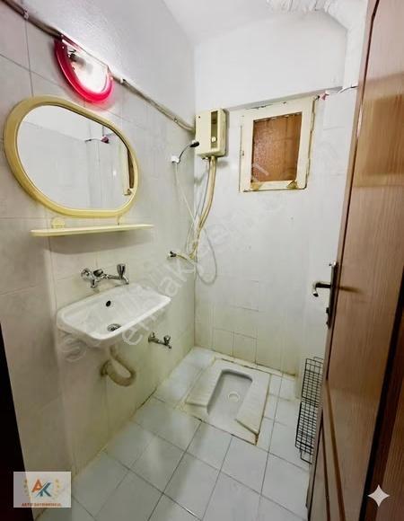 Aktif'ten İstiklal Cad. Cepheli Çarşı Merkez'de Satılık Ofis - Görsel 2