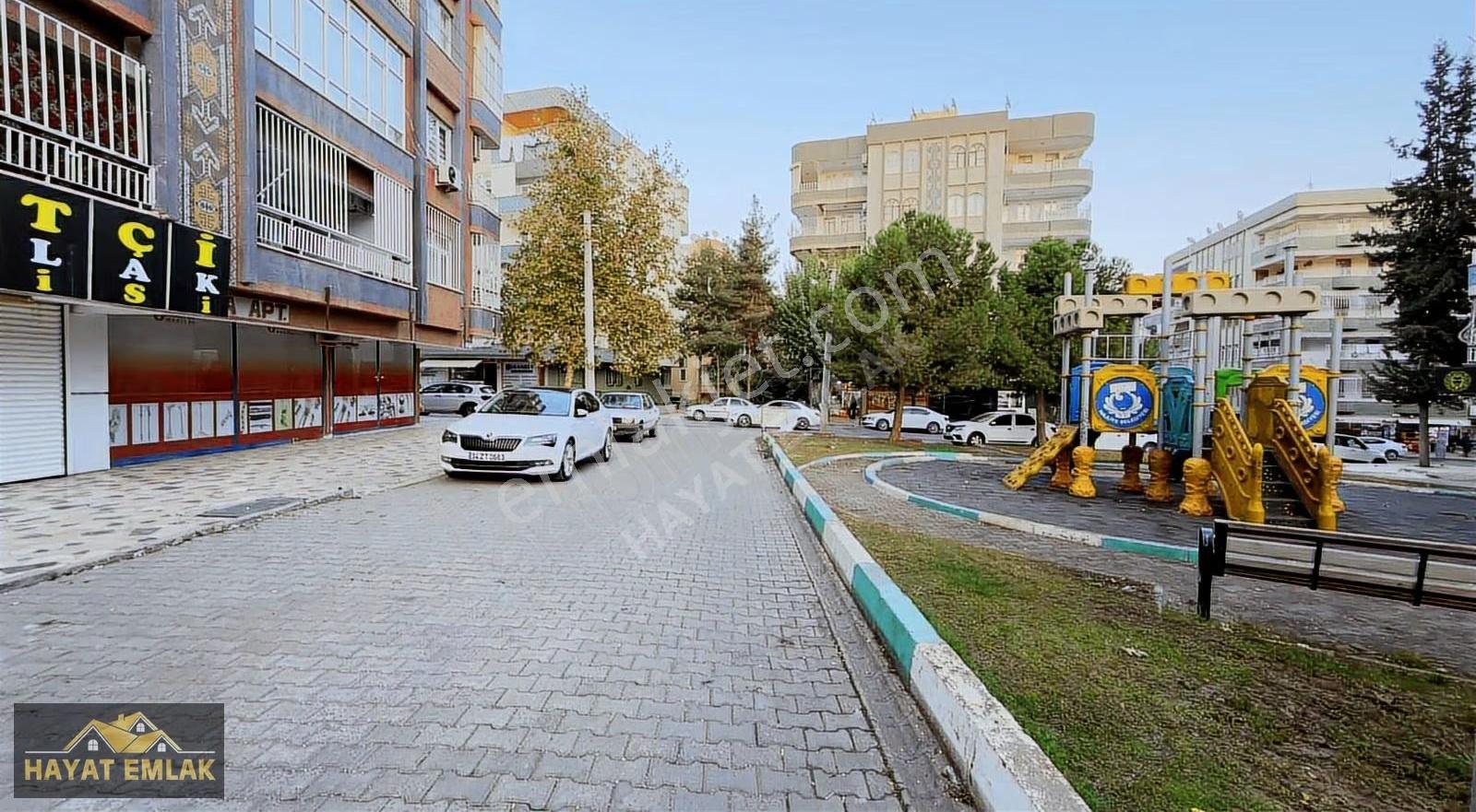 Şehrin Kalbinde, Çift Cepheli Satılık Dükkan Her İşe Uygun! - Görsel 12