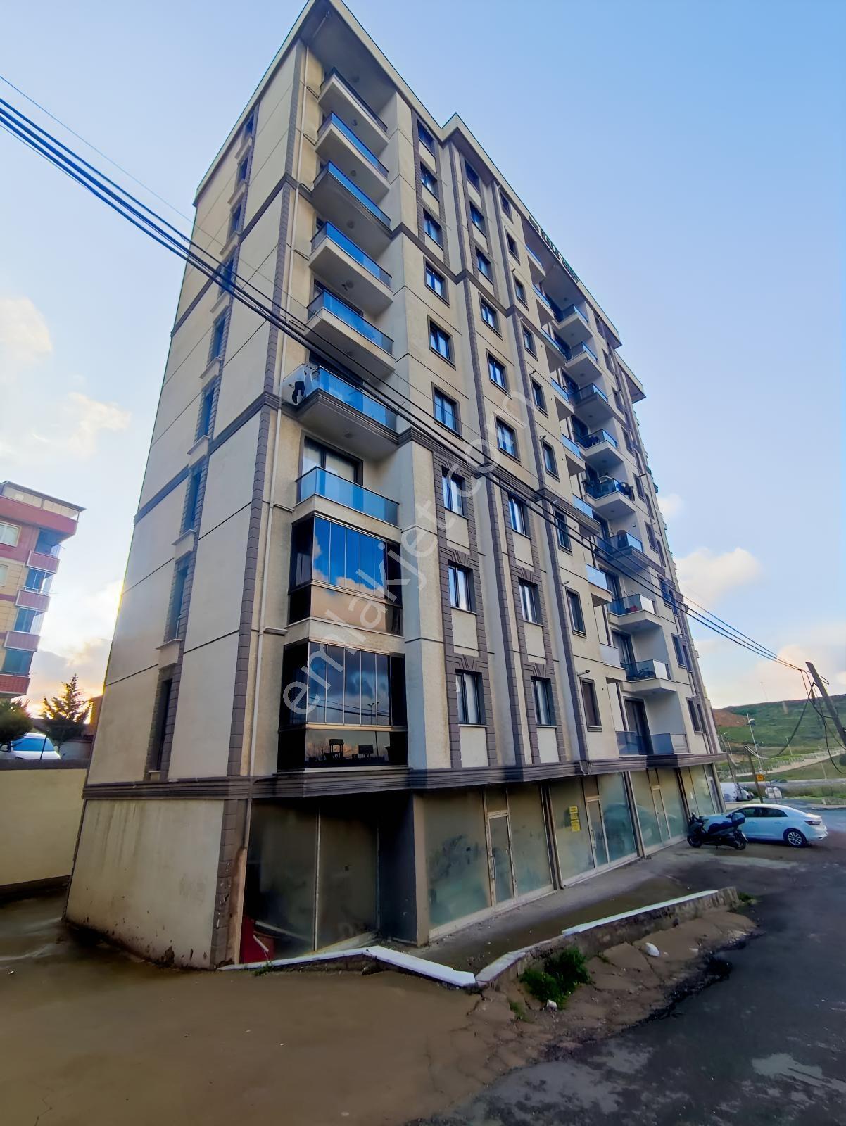Ahmet Yesevi De Ana Cadde Üzeri Harika Konumda 2+1 Satılık Daire - Görsel 11