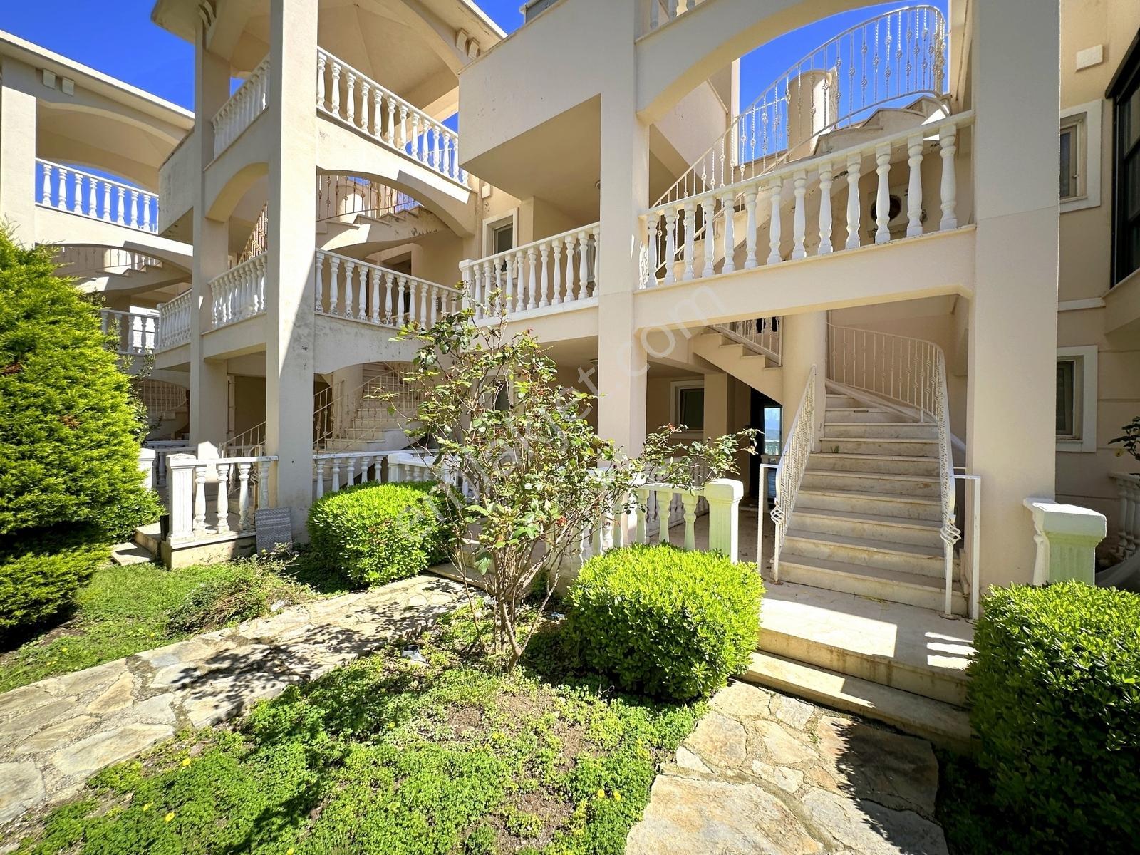 Adabükü Plajlı Site 12 Ay Yaşam Uygun Manzaralı 2+1 Eşyalı Daire - Görsel 18