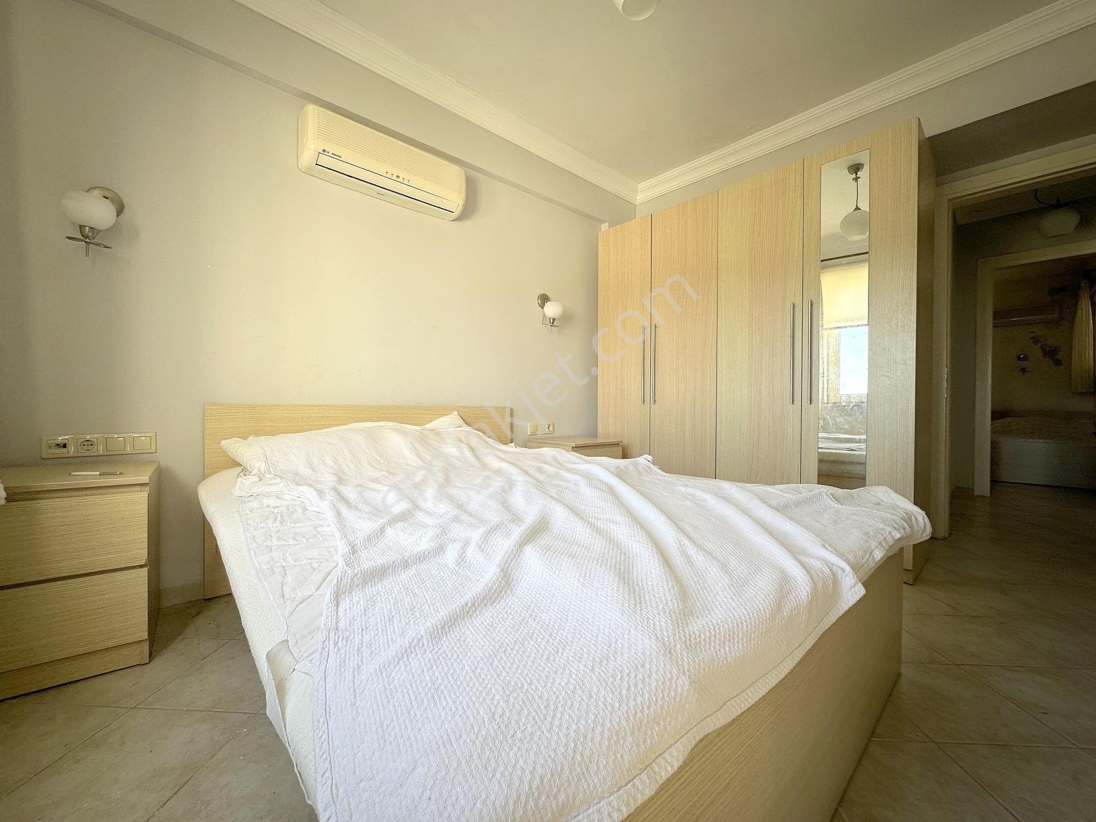Adabükü Plajlı Site 12 Ay Yaşam Uygun Manzaralı 2+1 Eşyalı Daire - Görsel 29