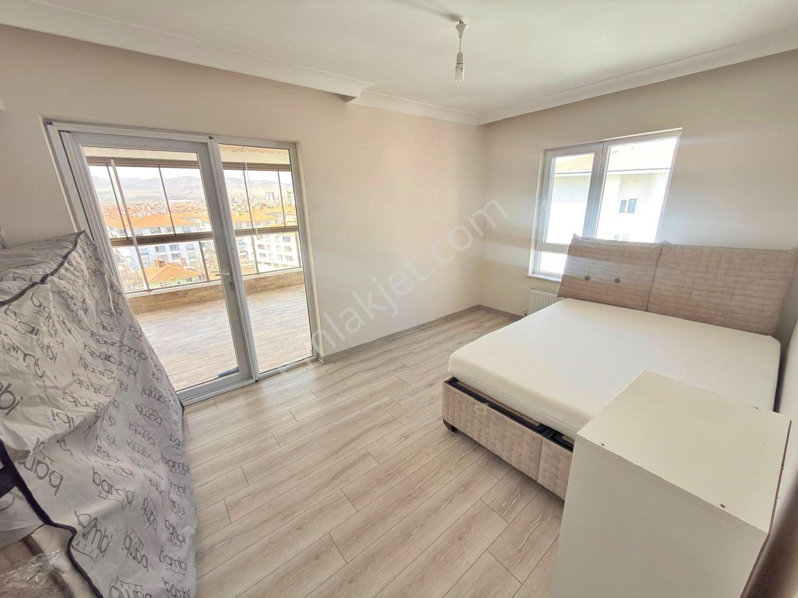 **yıldız'dan 7/24 Güvenlikli Sitede Merkezde Çift Balkon 3.5+1* - Görsel 26