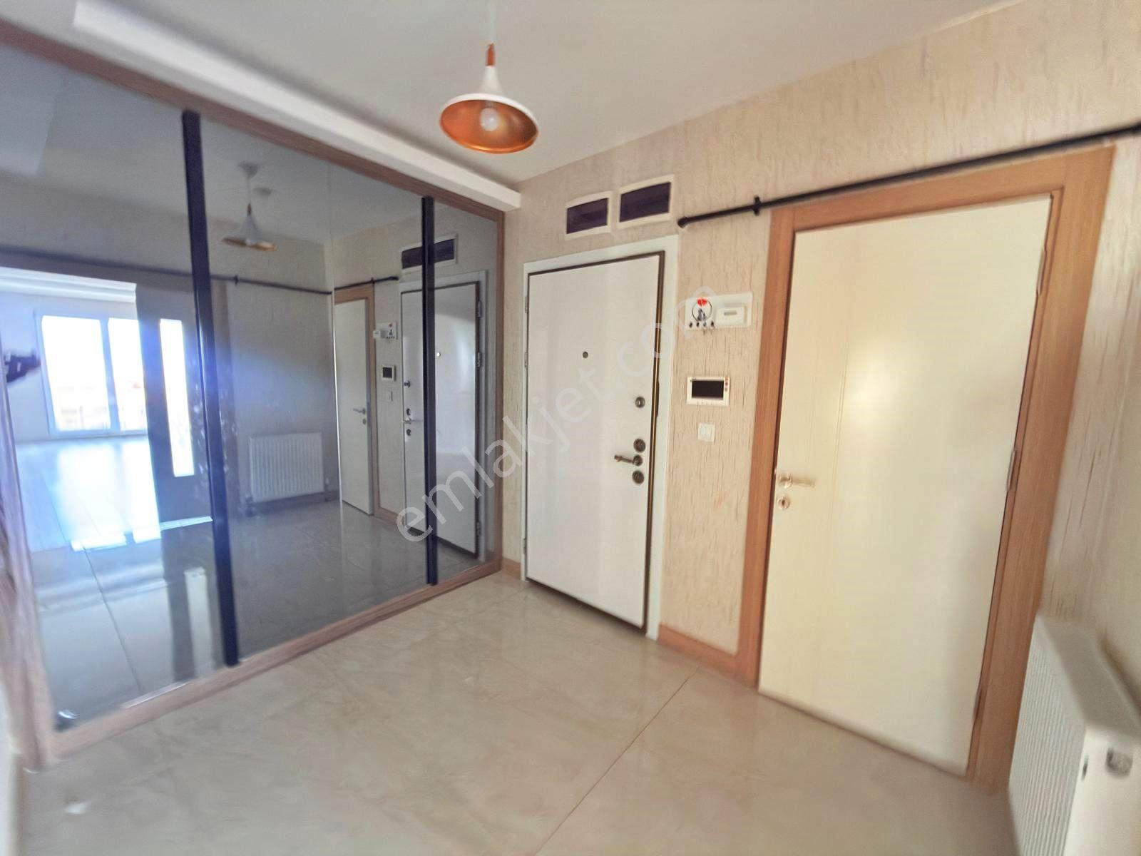 **yıldız'dan 7/24 Güvenlikli Sitede Merkezde Çift Balkon 3.5+1* - Görsel 34