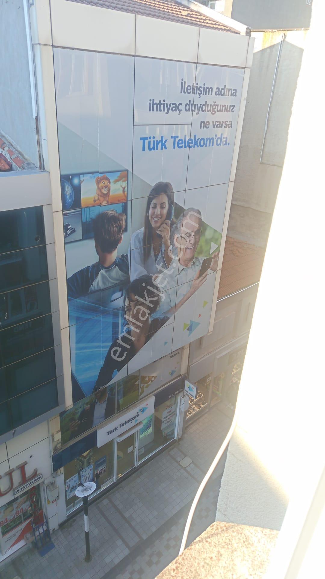 Neron Gayrimenkul'den Çarşının Göbeğinde Kiralık Ofis Veya Daire - Görsel 10