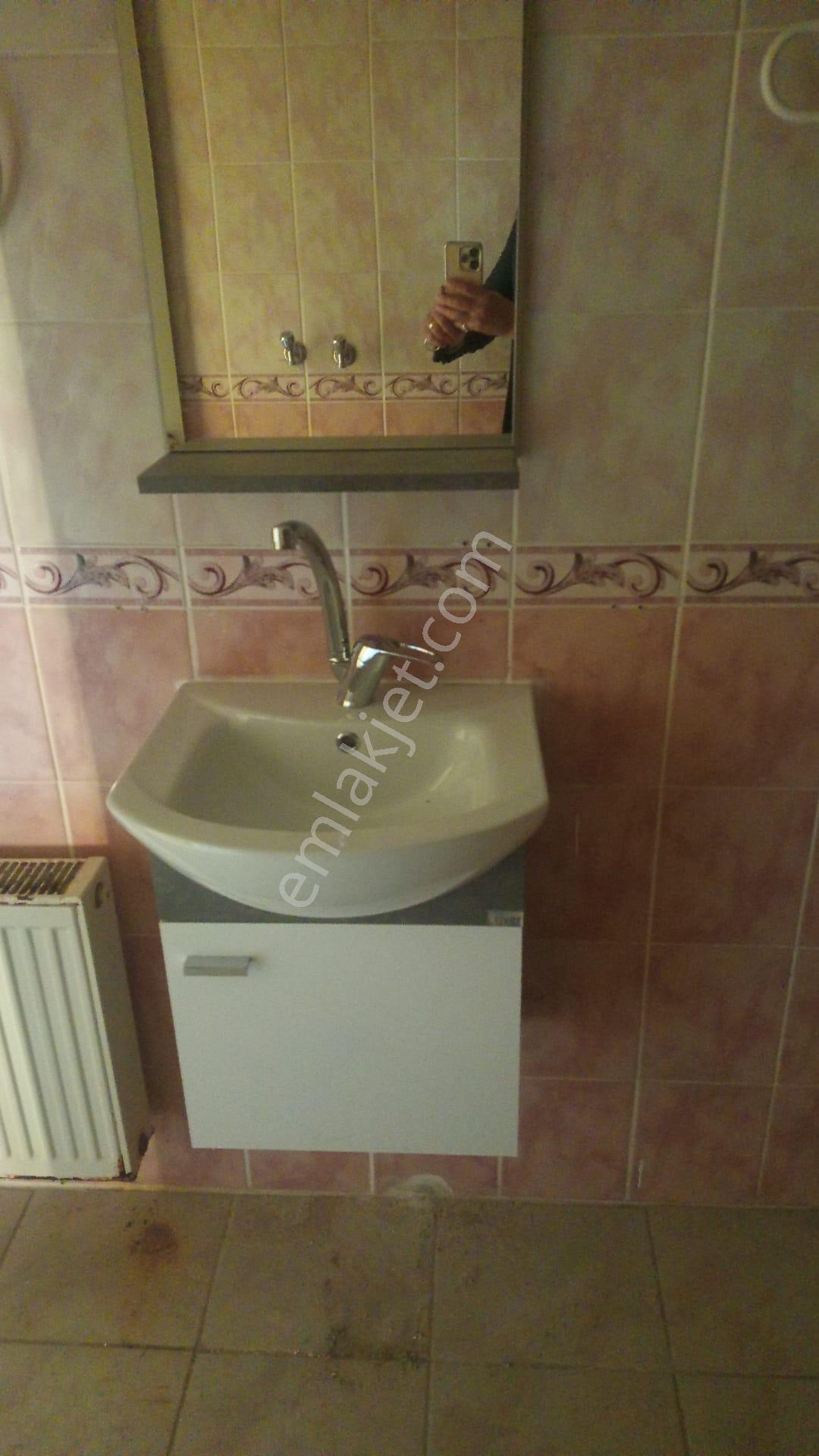 Neron Gayrimenkul'den Çarşının Göbeğinde Kiralık Ofis Veya Daire - Görsel 17