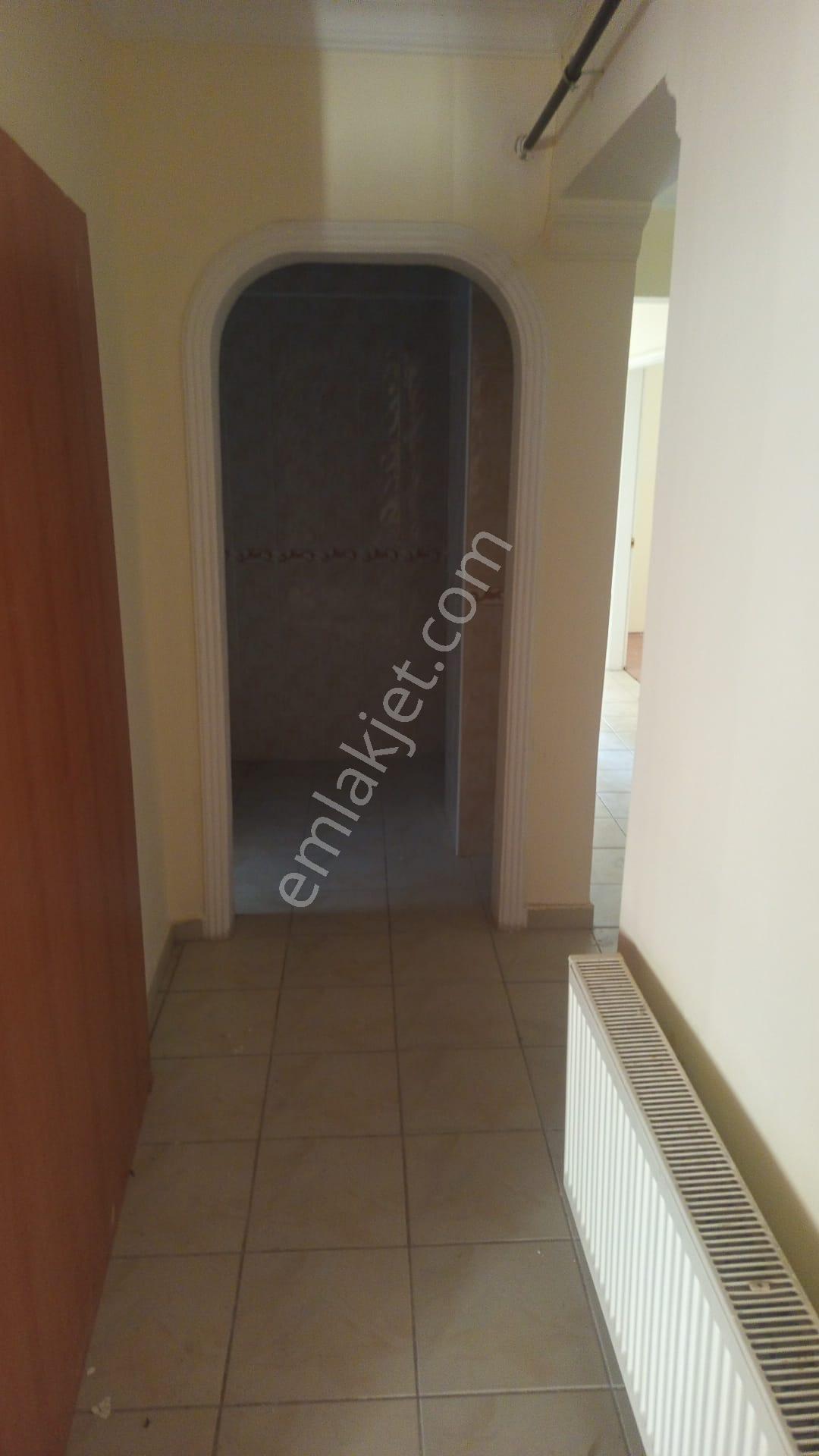 Neron Gayrimenkul'den Çarşının Göbeğinde Kiralık Ofis Veya Daire - Görsel 11
