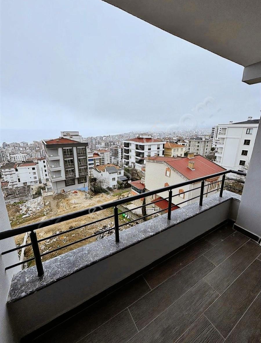 İstenç Yapıdan Panaromik Deniz Manzaralı Eşyalı Satılık - Görsel 9