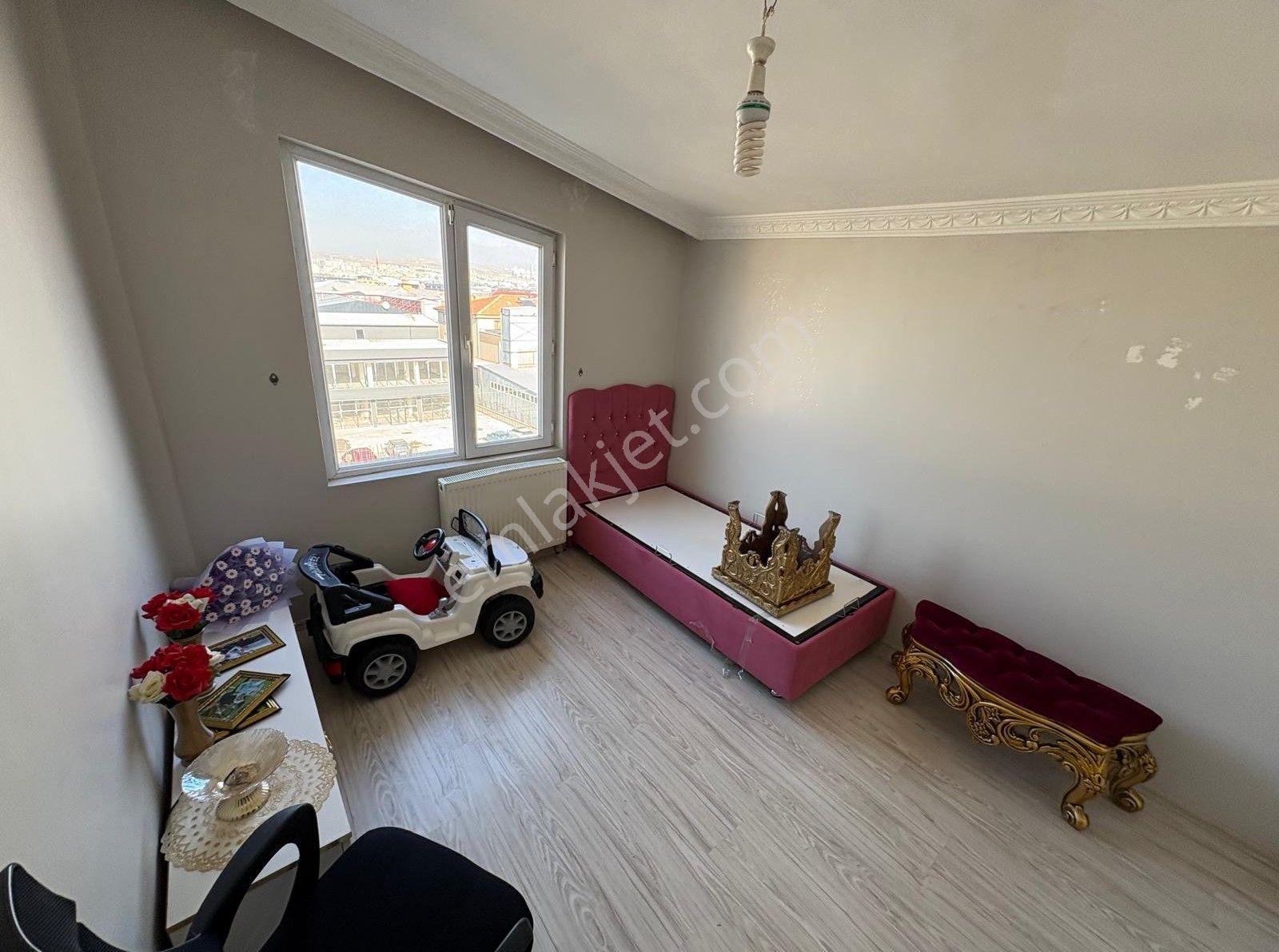 Hayal^den Tandoğan Mh.de Çift Balkonlu Asansörlü 5+1 Teras Daire - Görsel 19