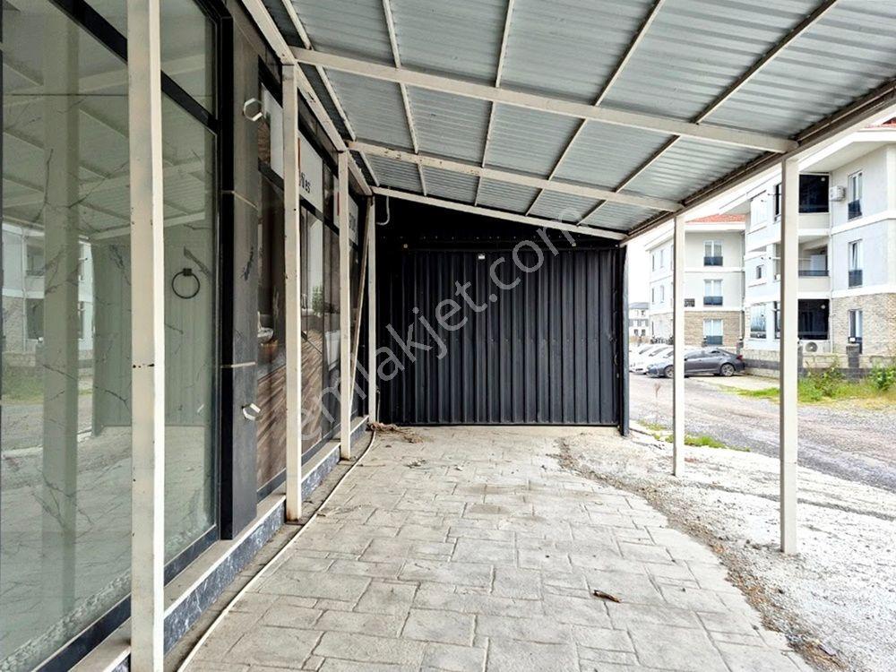 Adapazarı Merkezde Kiralık 640 M² Geniş Kullanımlı Köşe Dükkan - Görsel 20