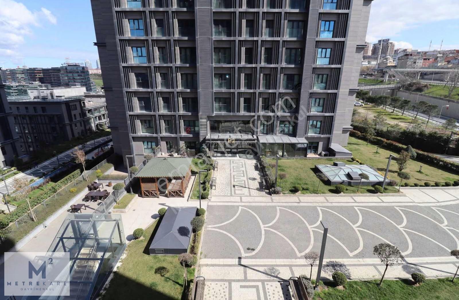 Avangart İstanbul 1+1 Eşyalı Kiralık Daire Tek Yetkili - Görsel 17