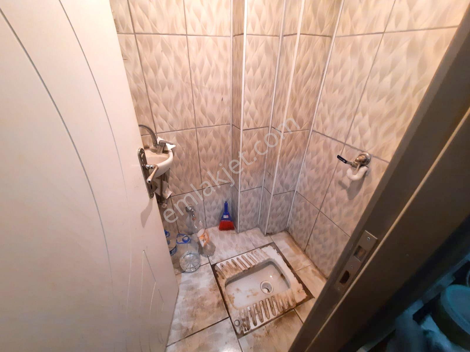 Emek Mahallesi Gelişime Açık Bölgede Satılık İşyeri
