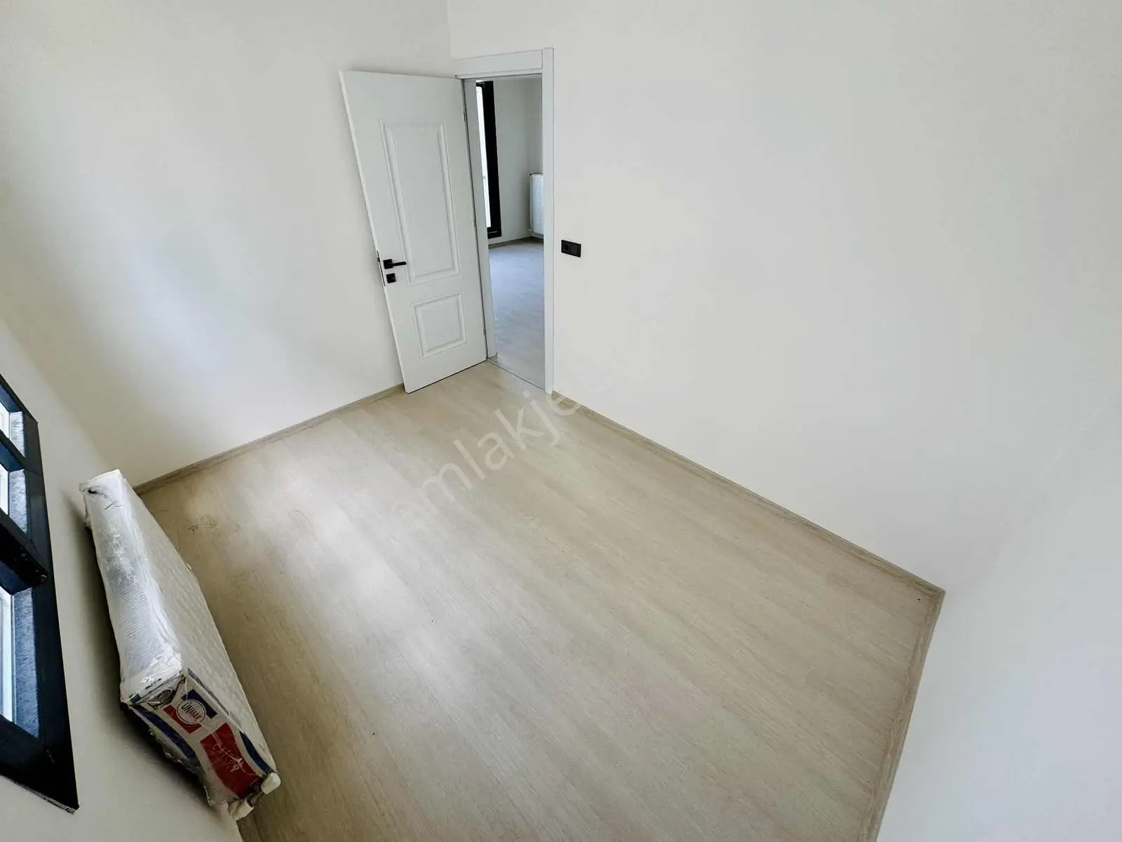 Asil Emlak'tan Site İçerisinde Ara Kat 1+1 Sıfır Daire - Görsel 2