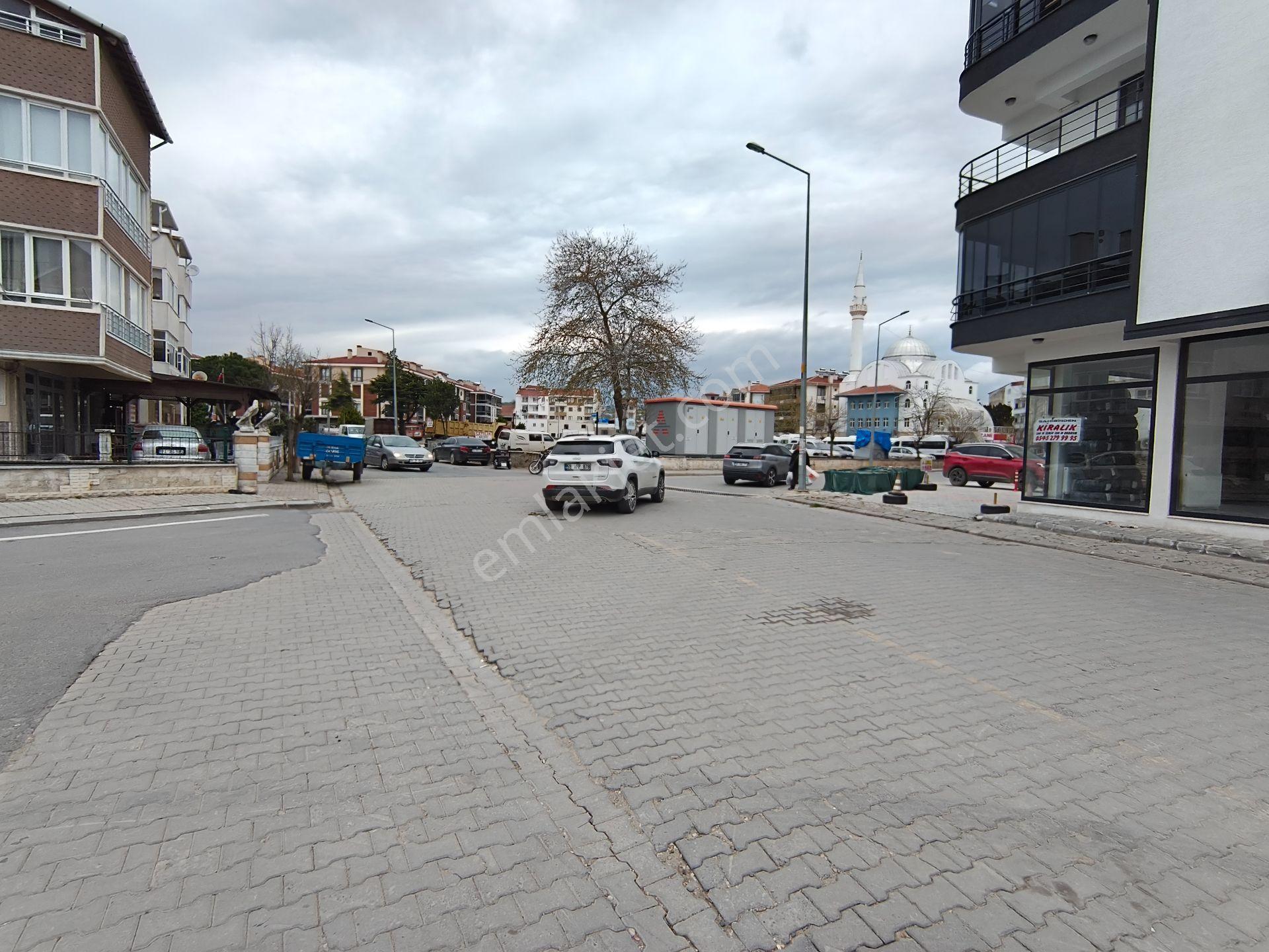 Bulut Yatırımdan 2+1 Marmara 16 Sitesinde Merkezi Konumda Denize Yakın Eşyalı Daire - Görsel 35