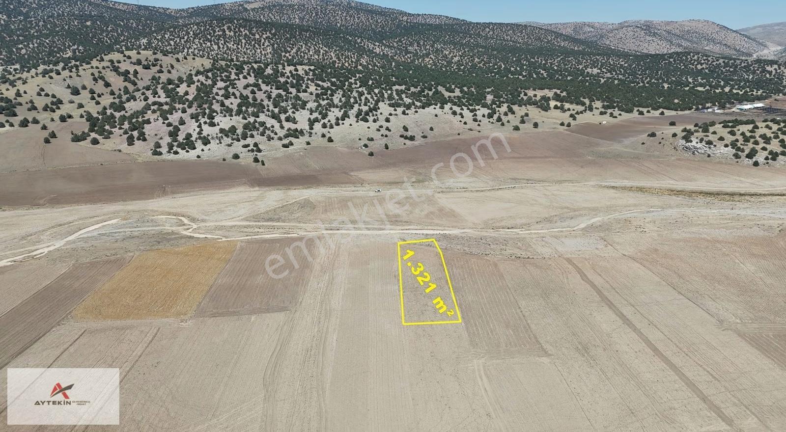 Meram Kilistra Mahallesinde 1.321 M² Müstakil Tapulu Tarla - Görsel 2