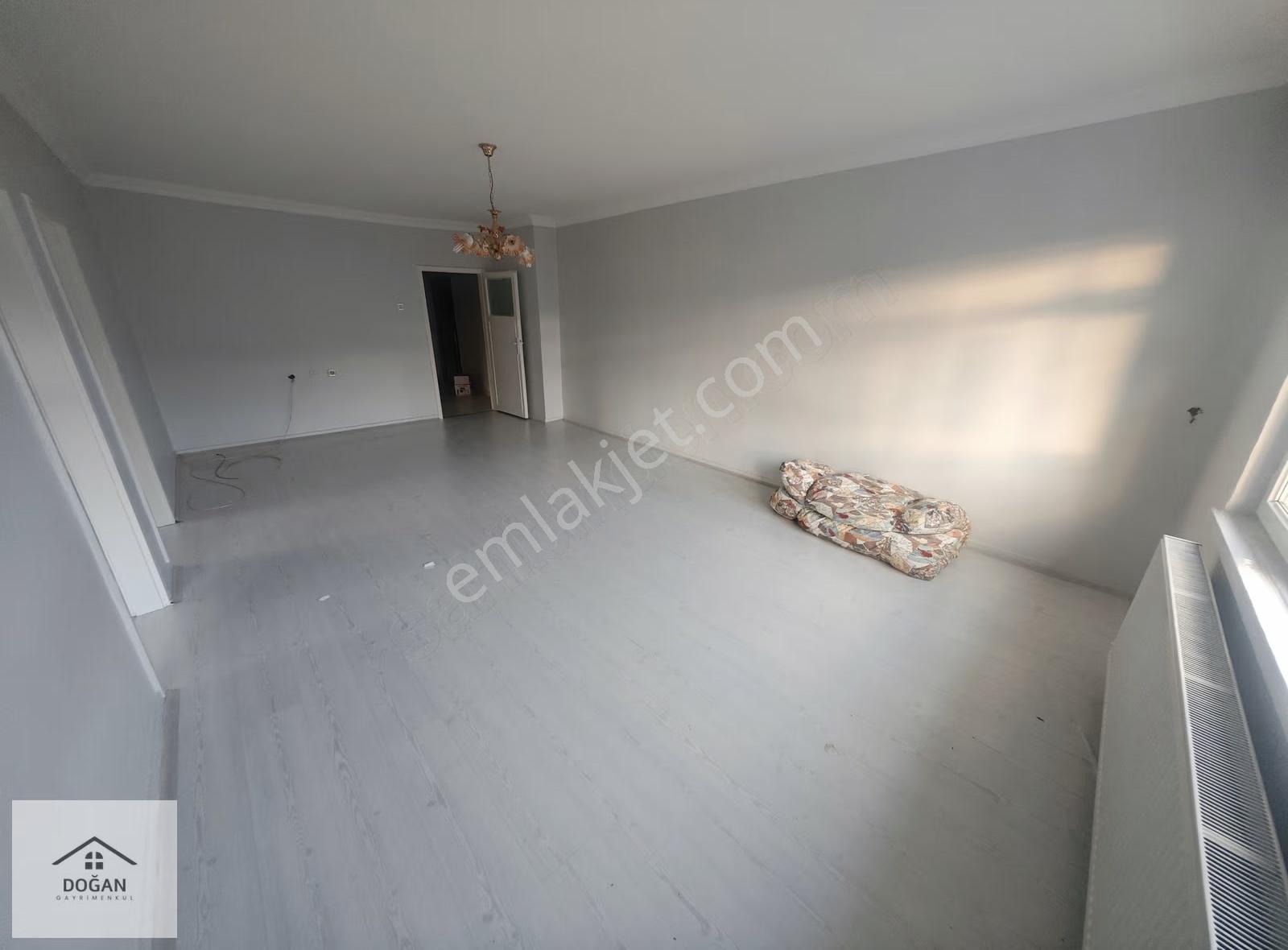 Sincan Atatürk'te Harika Konumda Yapılı 3+1 Kiralık Daire - Görsel 13