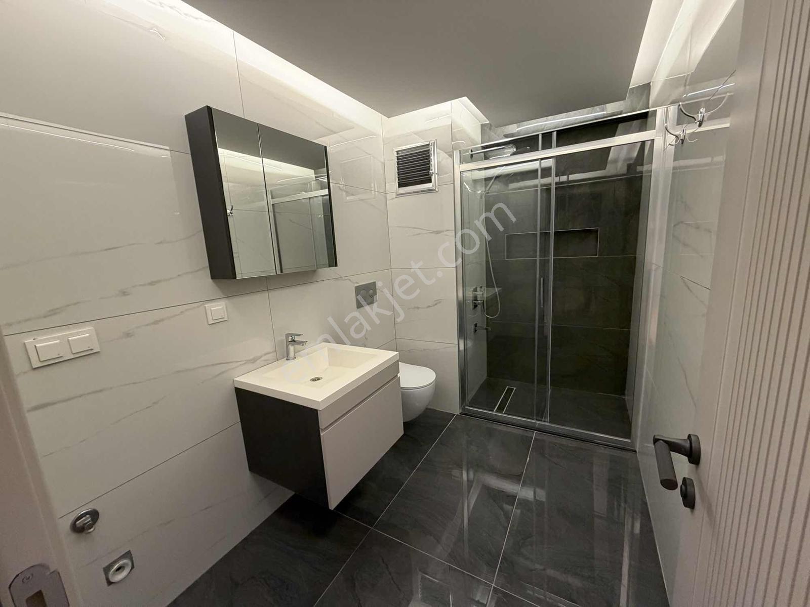 Green World Sitesinde Havuz Manzaralı Ultra Lüx Kiralık 3+1 - Görsel 31