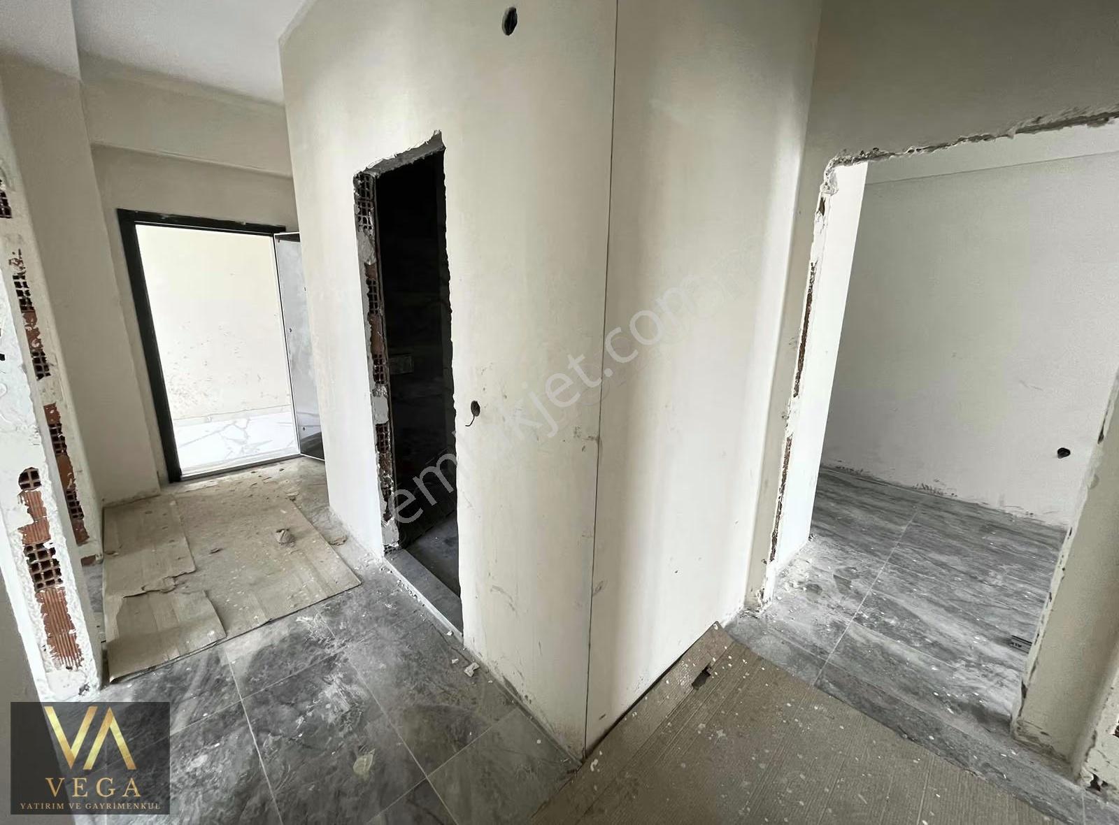 Güzelyurt Mahallesi'nde Site İçi Satılık Sıfır 2+1 95m2 Arakat - Görsel 15