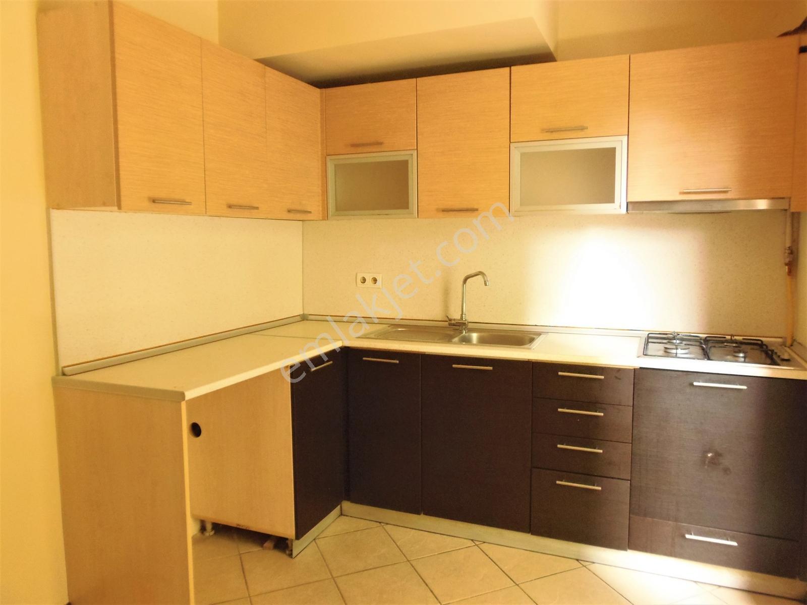 Sancaktepe Sarı Evler Sarıevler Satılık Bakımlı Güney 2+1 Daire - Görsel 7